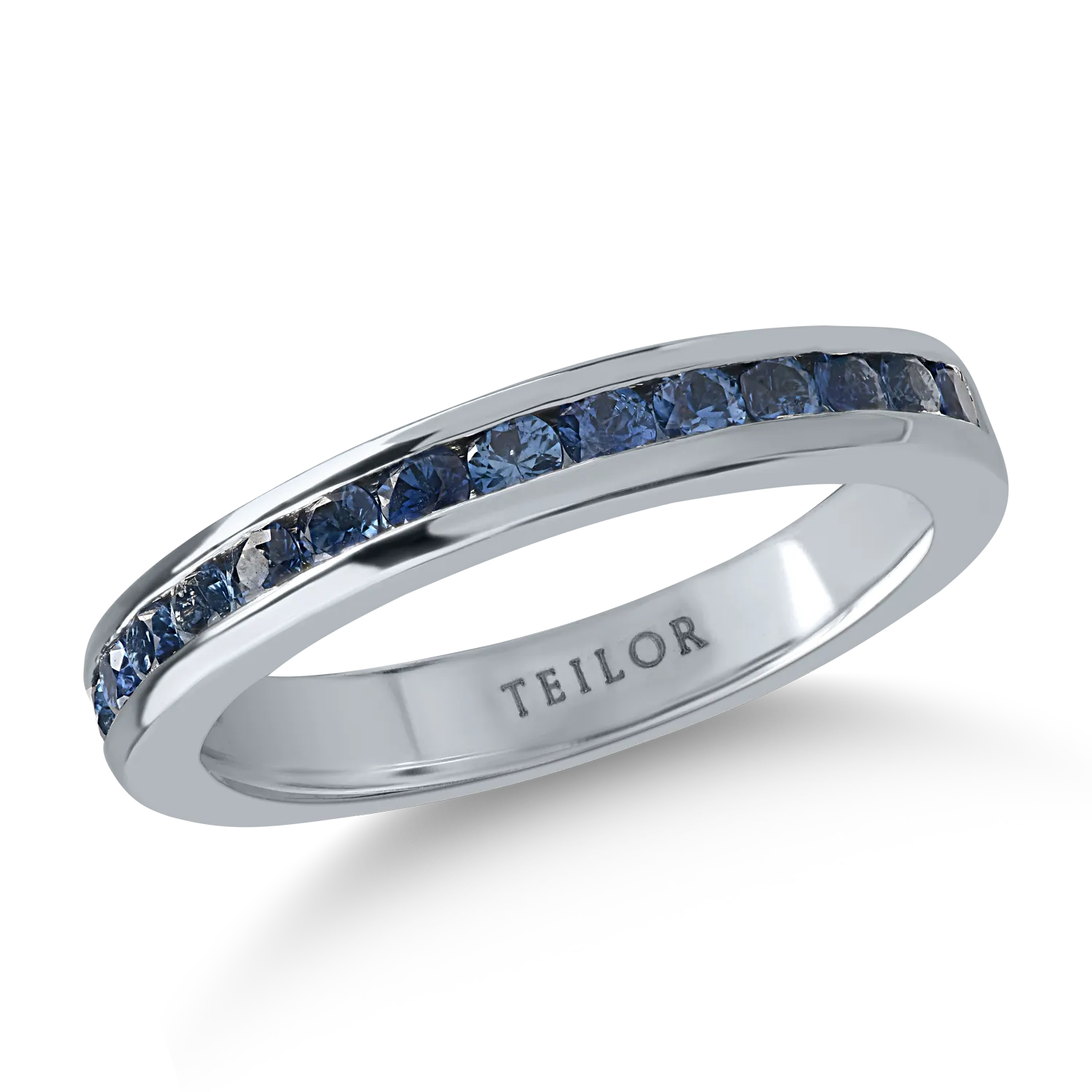 Half eternity ring in white gold with 0.83ct heated sapphires