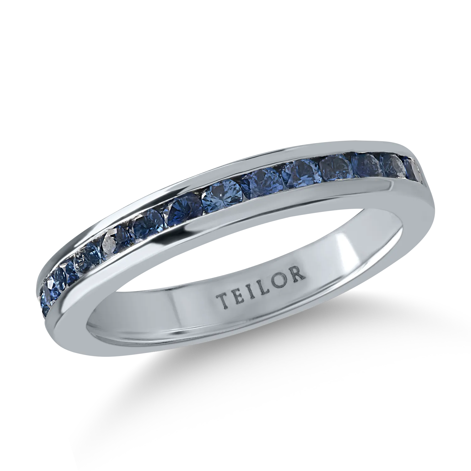 Half eternity ring in white gold with 0.83ct sapphires