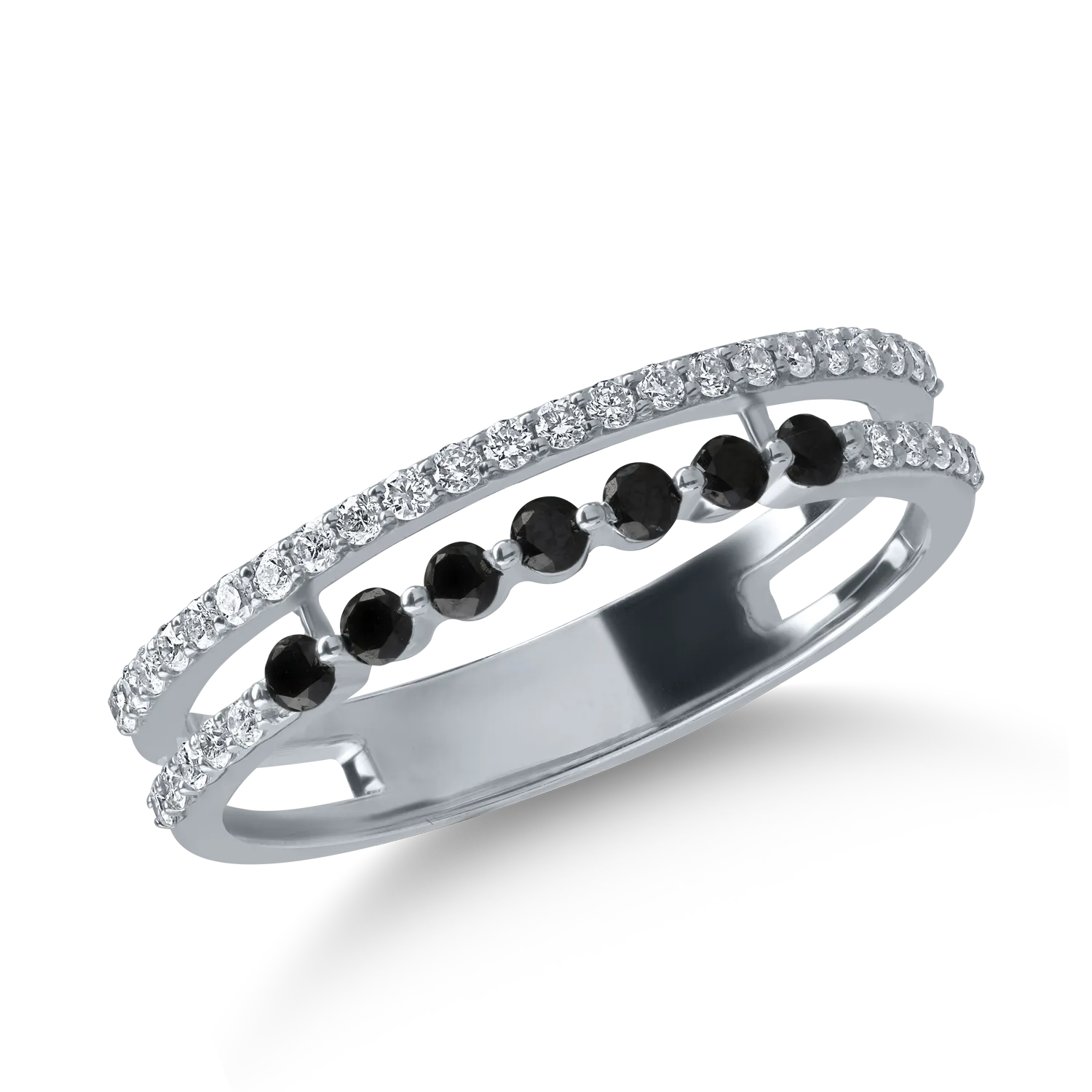 White gold ring with clear and black diamonds of 0.37ct-165900