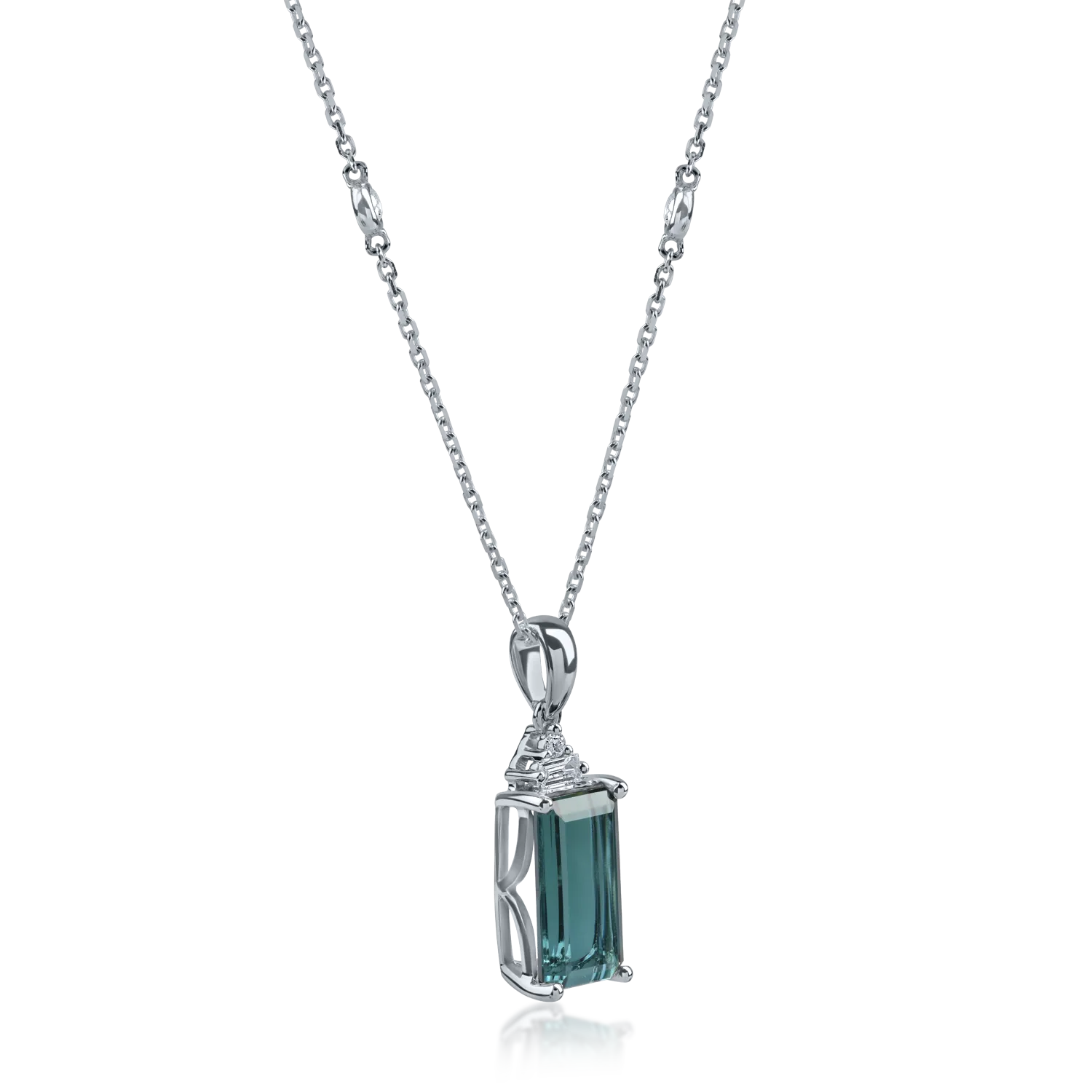 White gold pendant necklace with 2.58ct tourmaline and 0.11ct diamonds