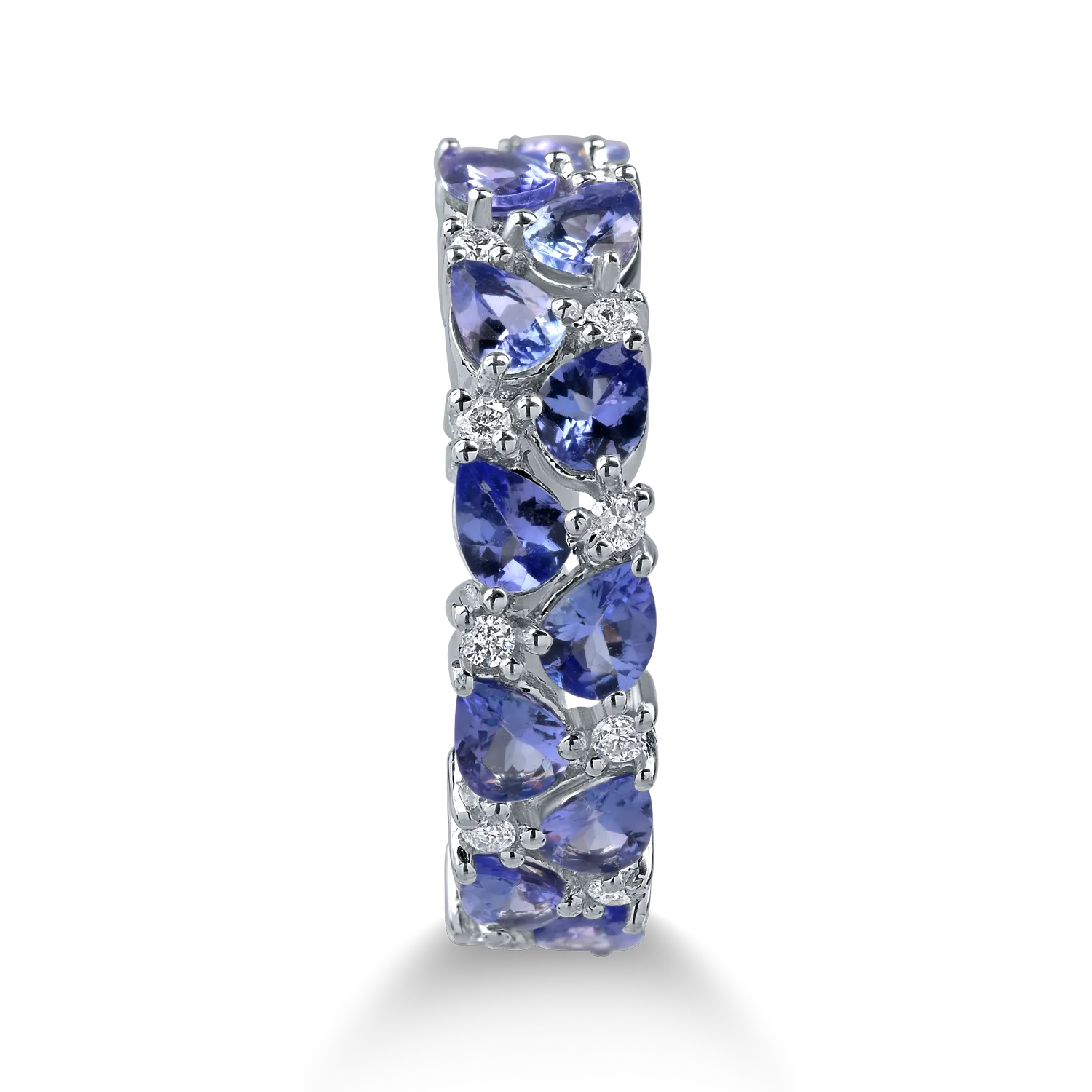 White gold ring with 1.51ct tanzanites and 0.14ct diamonds