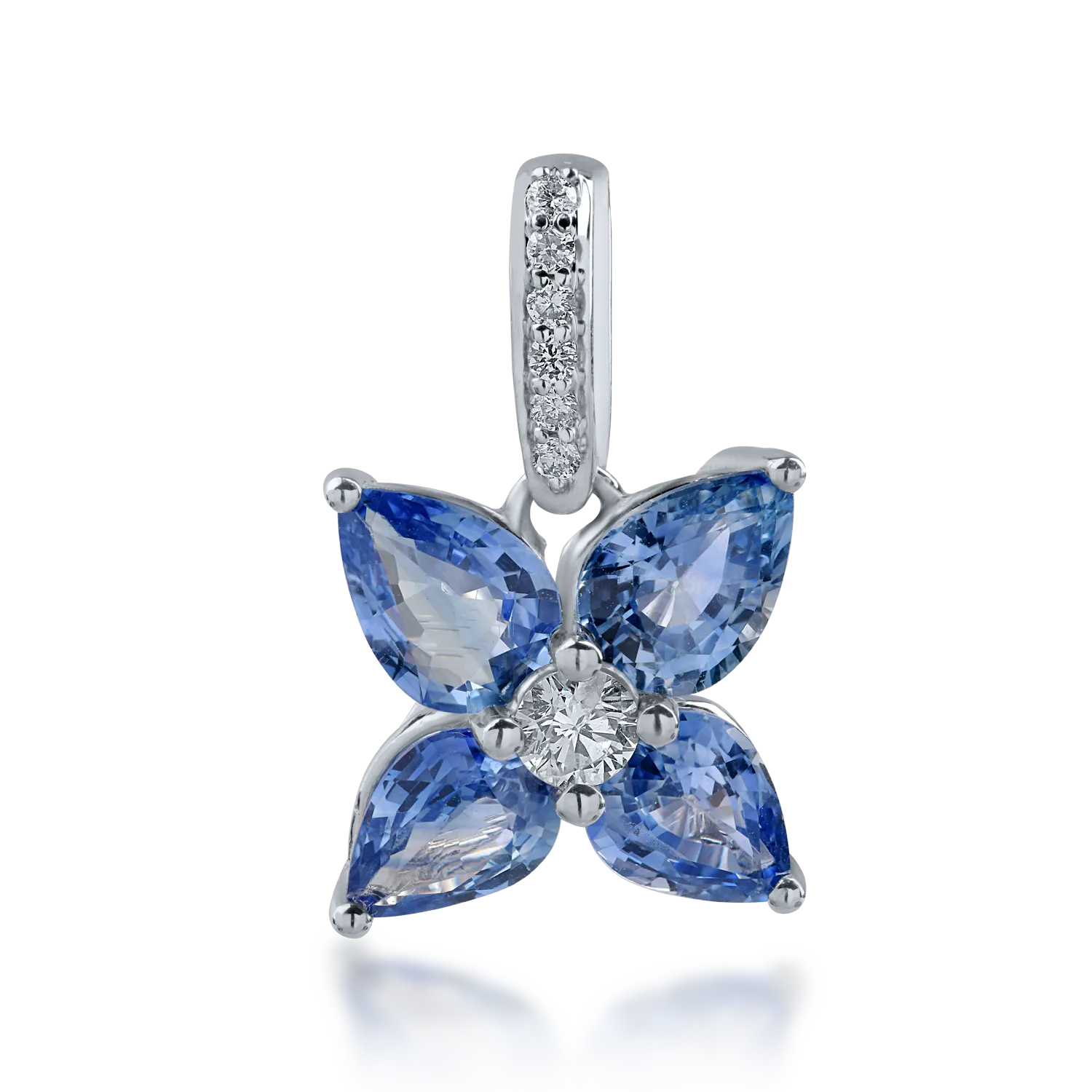 White gold flower pendant with 3.13ct sapphires and 0.2ct diamonds