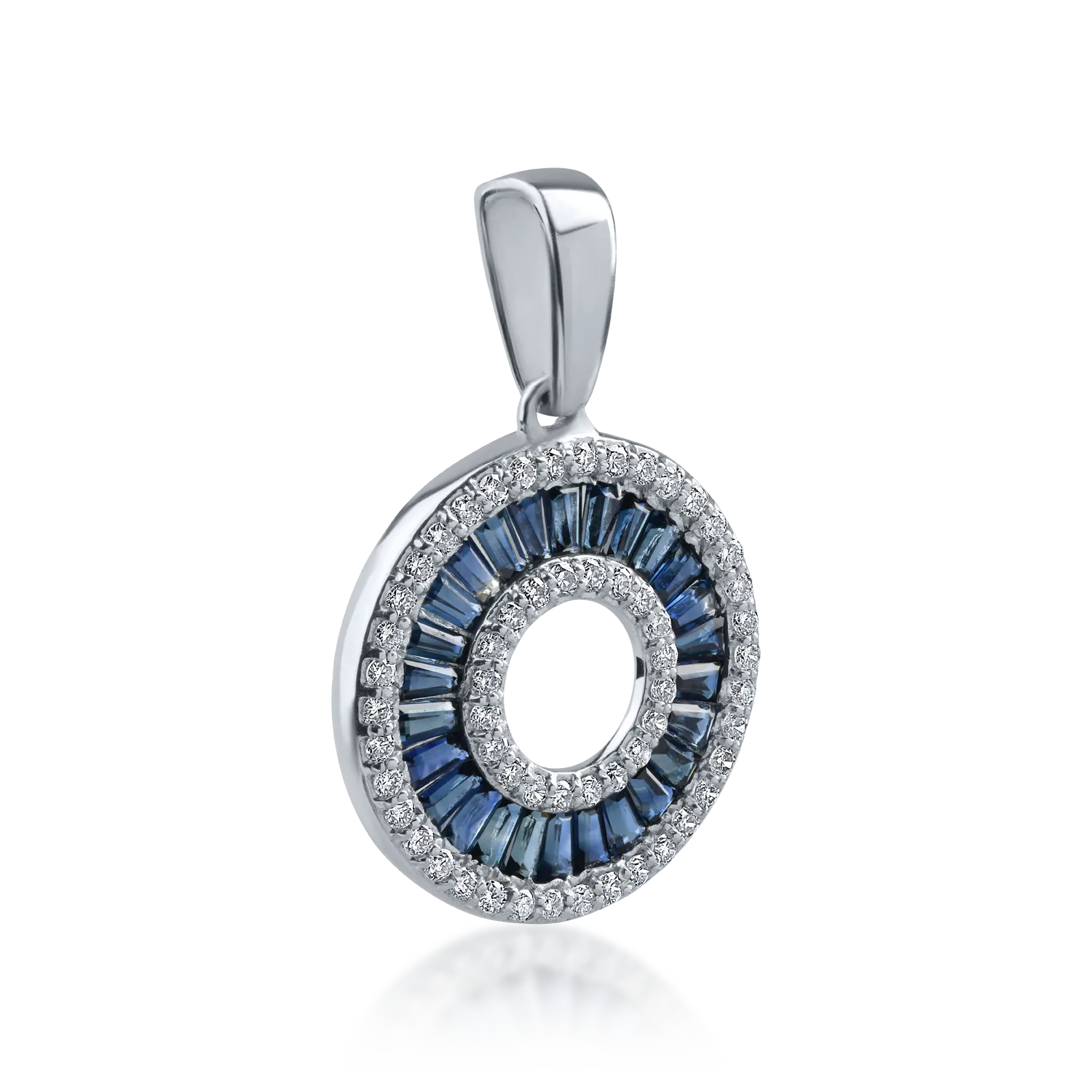 Round white gold pendant with 1.04ct sapphires and 0.352ct diamonds