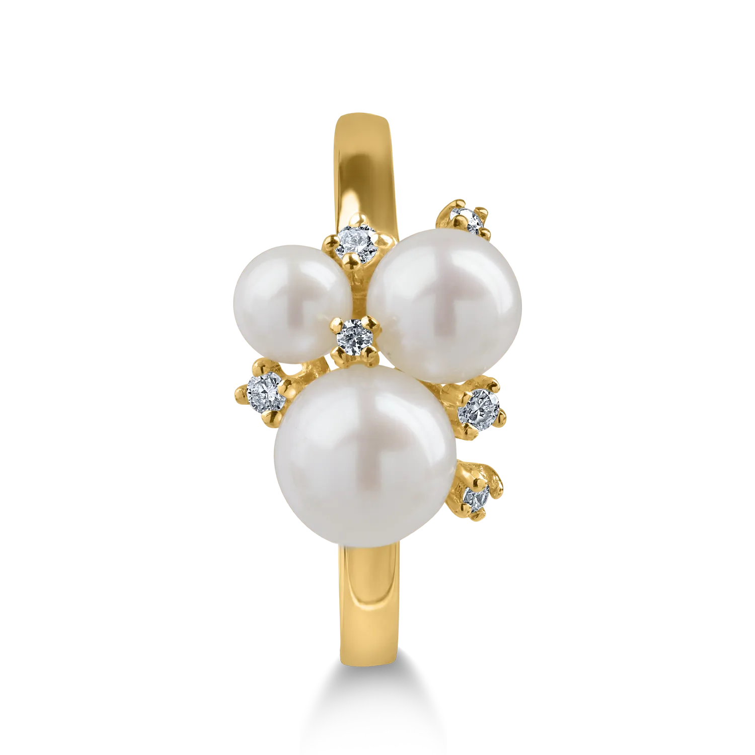 Yellow gold ring with 3.28ct fresh water pearls and 0.08ct diamonds