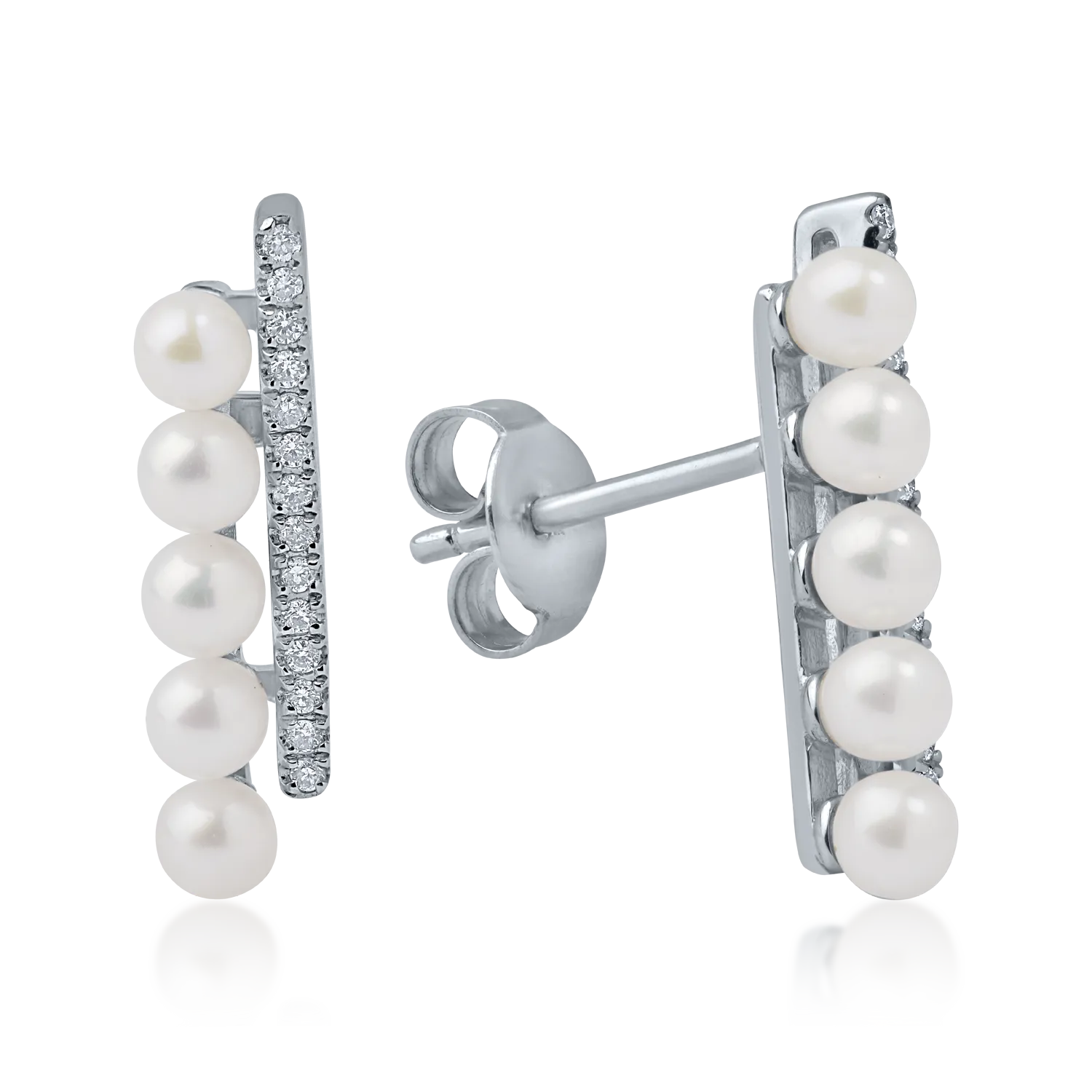 White gold stud earrings with 2.01ct fresh water pearls and 0.11ct diamonds