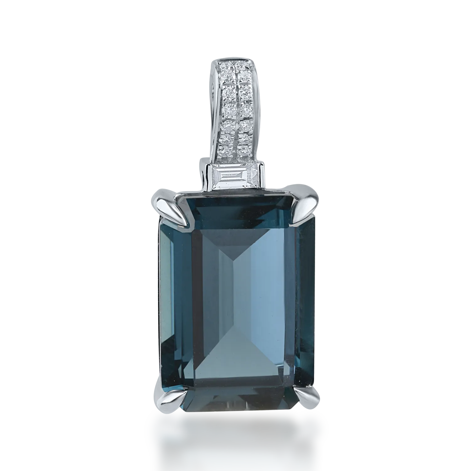 White gold pendant with 8.52ct london blue topaz of and 0.11ct diamonds