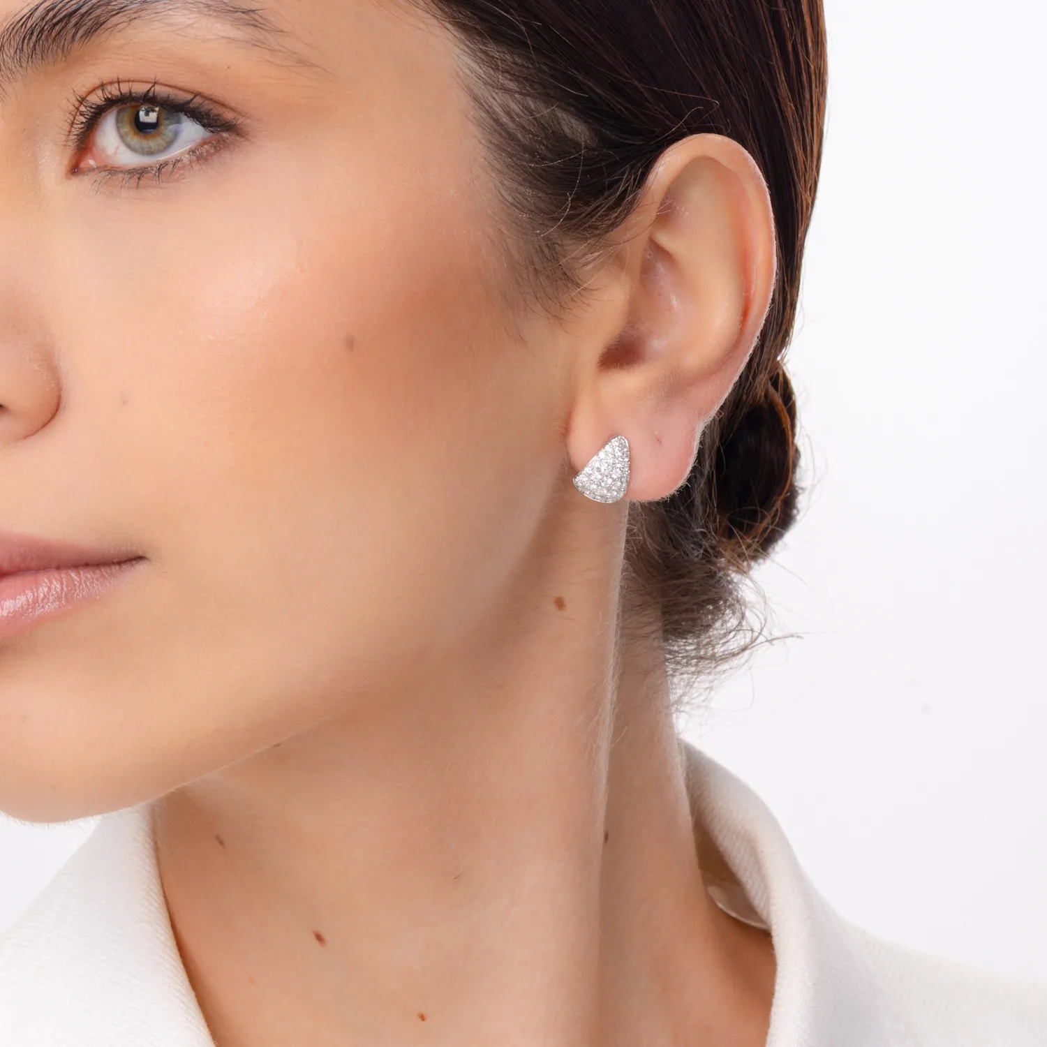 Cercei din aur alb cu diamante de 1.15ct