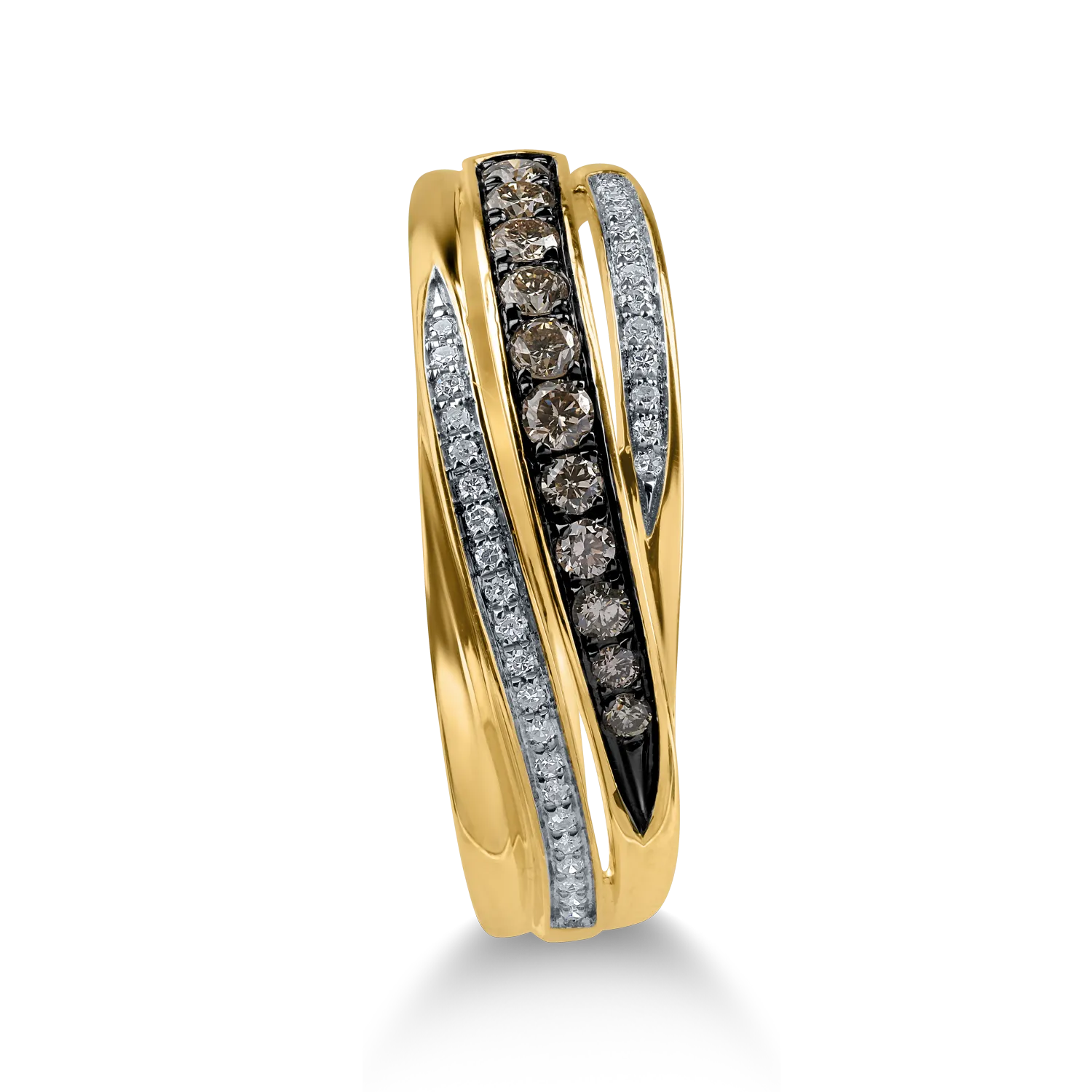 Yellow gold ring with 0.186ct brown diamonds and 0.07ct clear diamonds