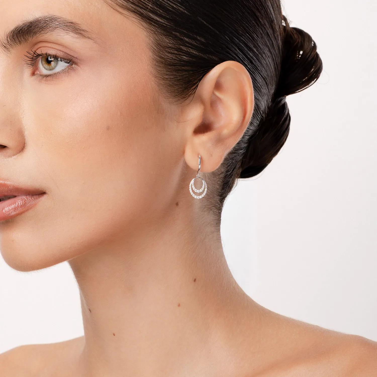Fehérarany geometrikus fülbevaló 0.38ct gyémántokkal