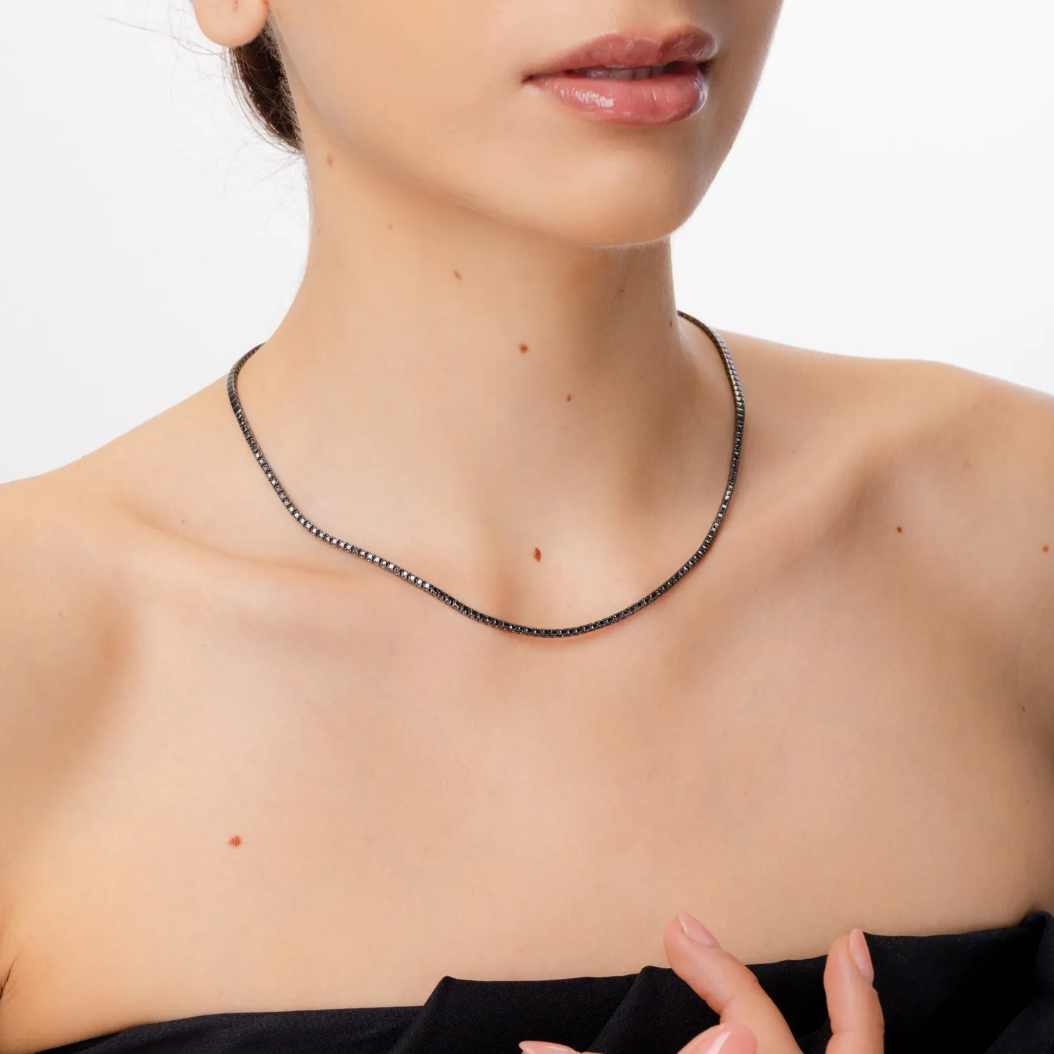 Colier tennis din aur negru cu diamante negre de 2.2ct