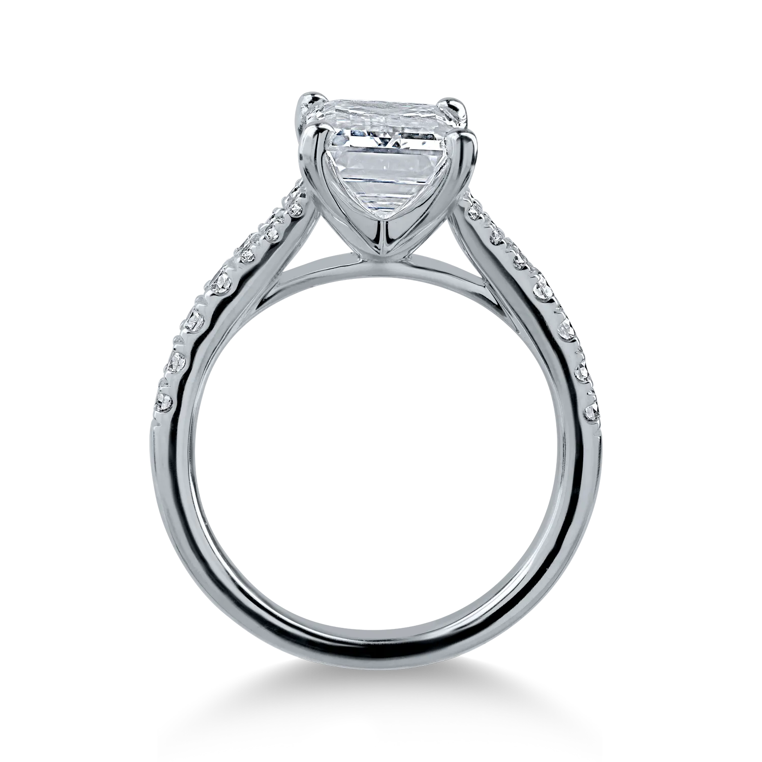 White gold engagement ring with one 3.07ct central diamond and 0.36ct pave diamonds