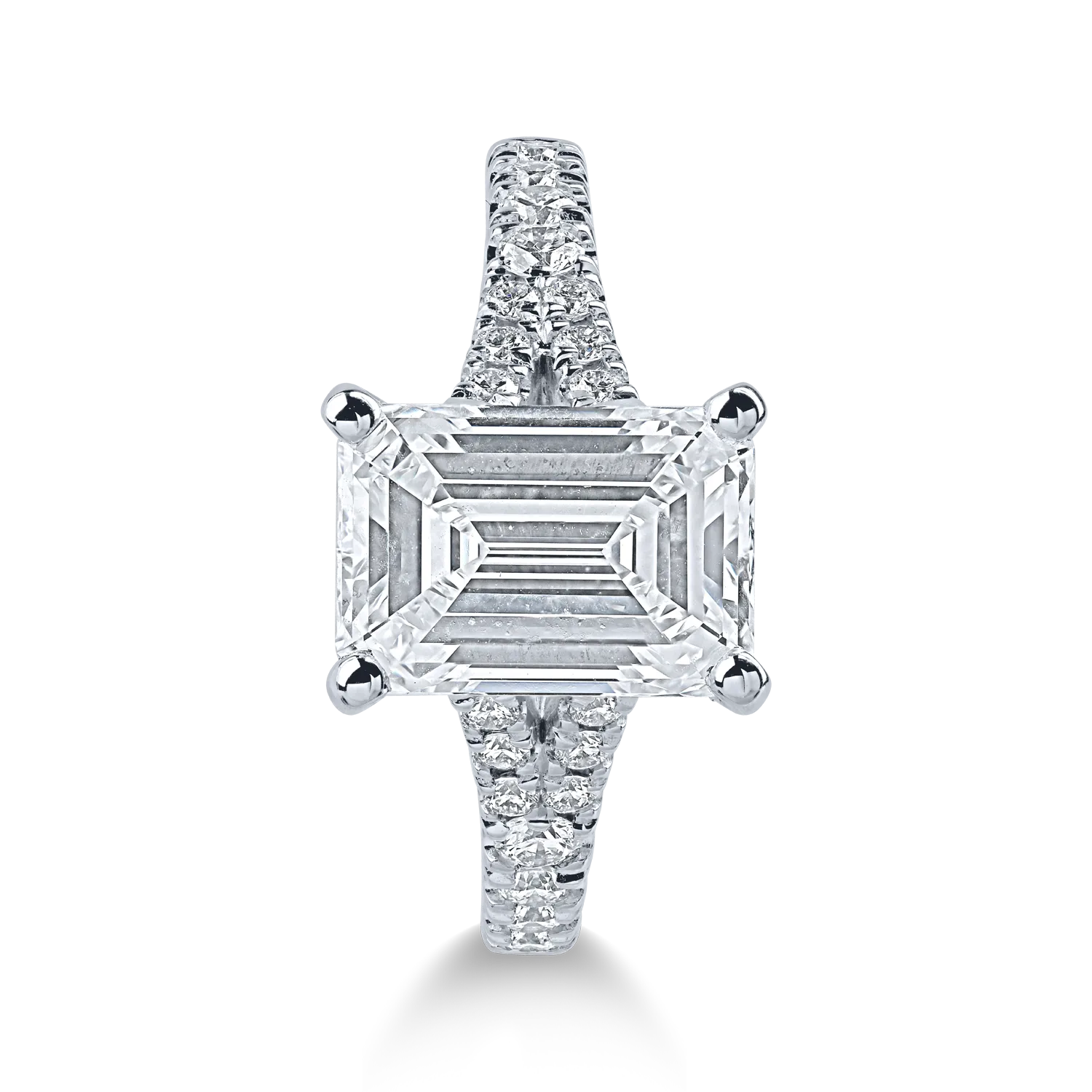 Inel de logodna din aur alb cu un diamant central de 3.07ct si diamante pave de 0.36ct
