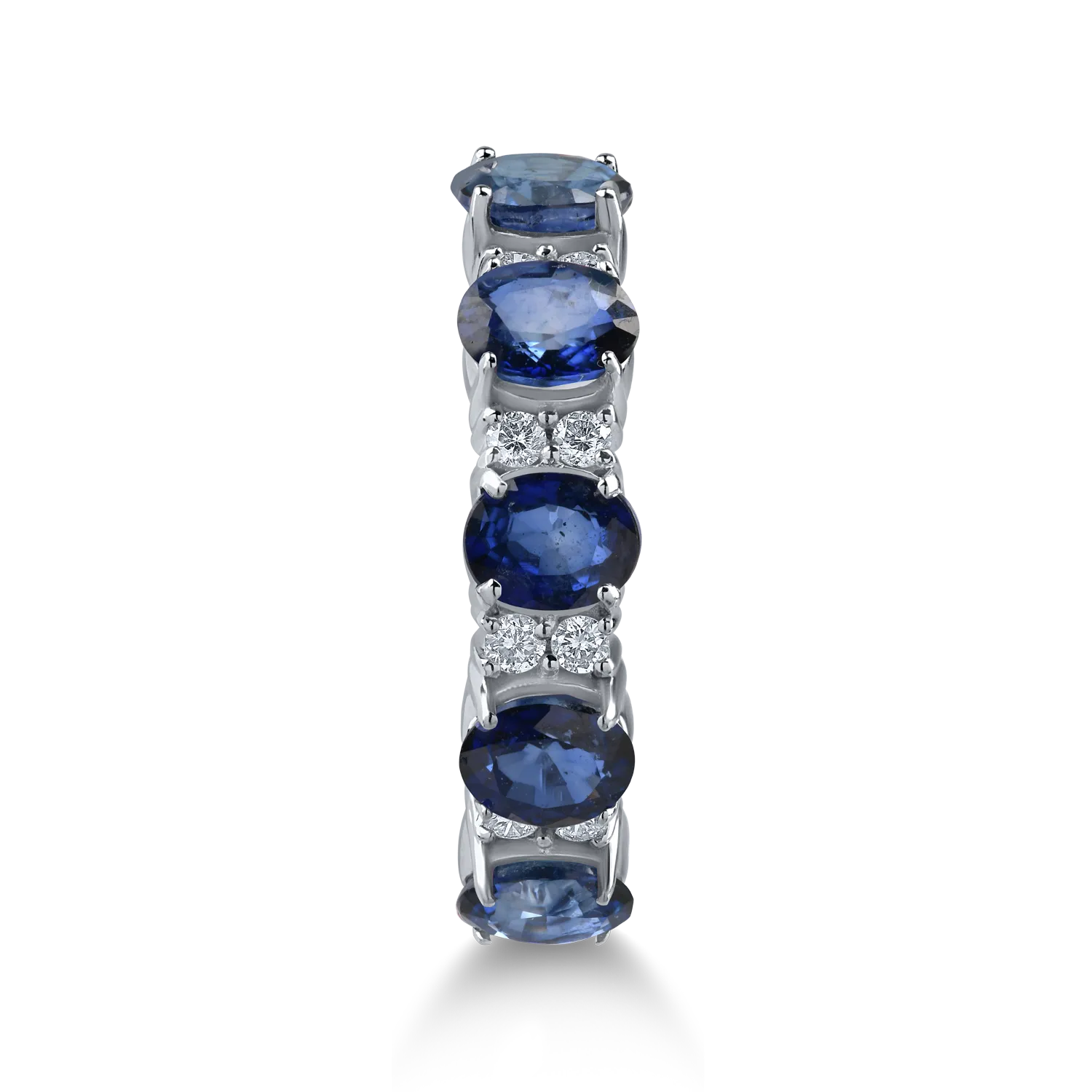 Half eternity ring in white gold with 2.06ct sapphires and 0.15ct diamonds