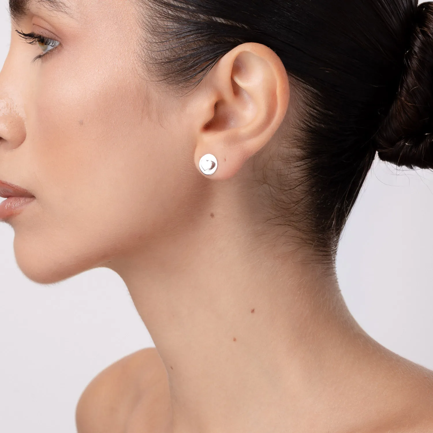 White gold hearts earrings