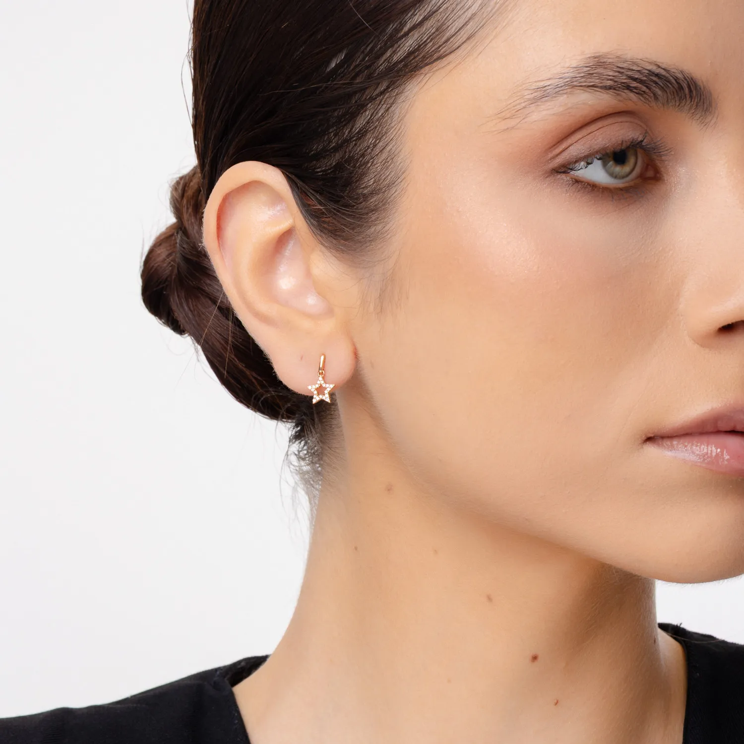 Rose gold star earrings with 0.1ct diamonds