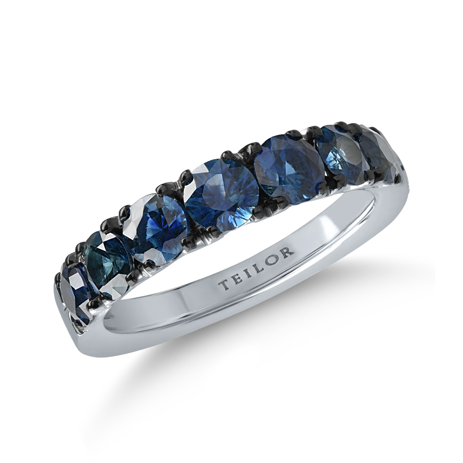 Half eternity ring in white gold with 2.03ct sapphires