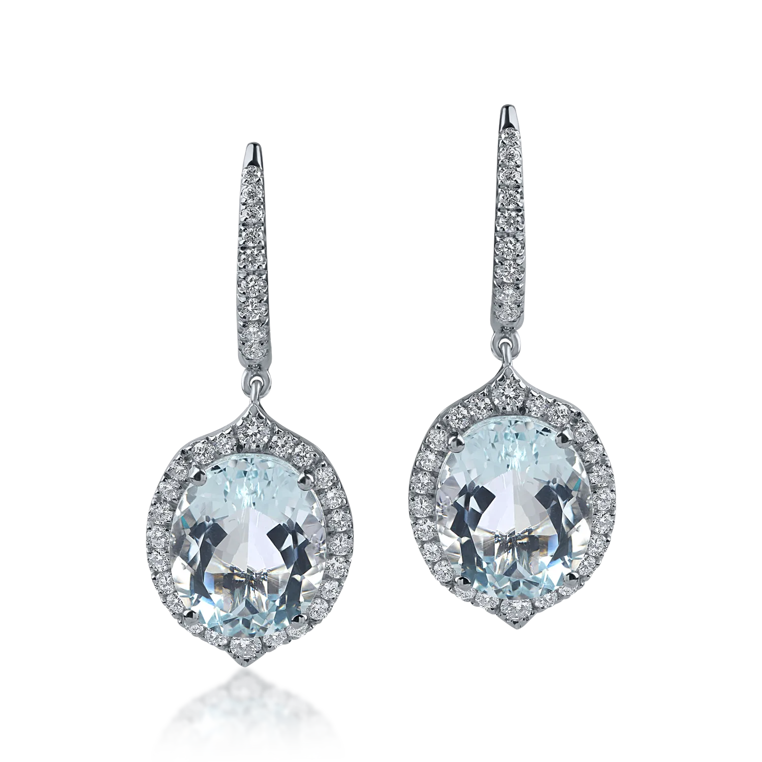 White gold earrings with 6.94ct aquamarines and 0.66ct diamonds