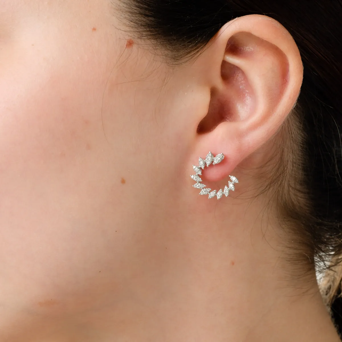 Обеци от бяло злато с диаманти 0.84кт