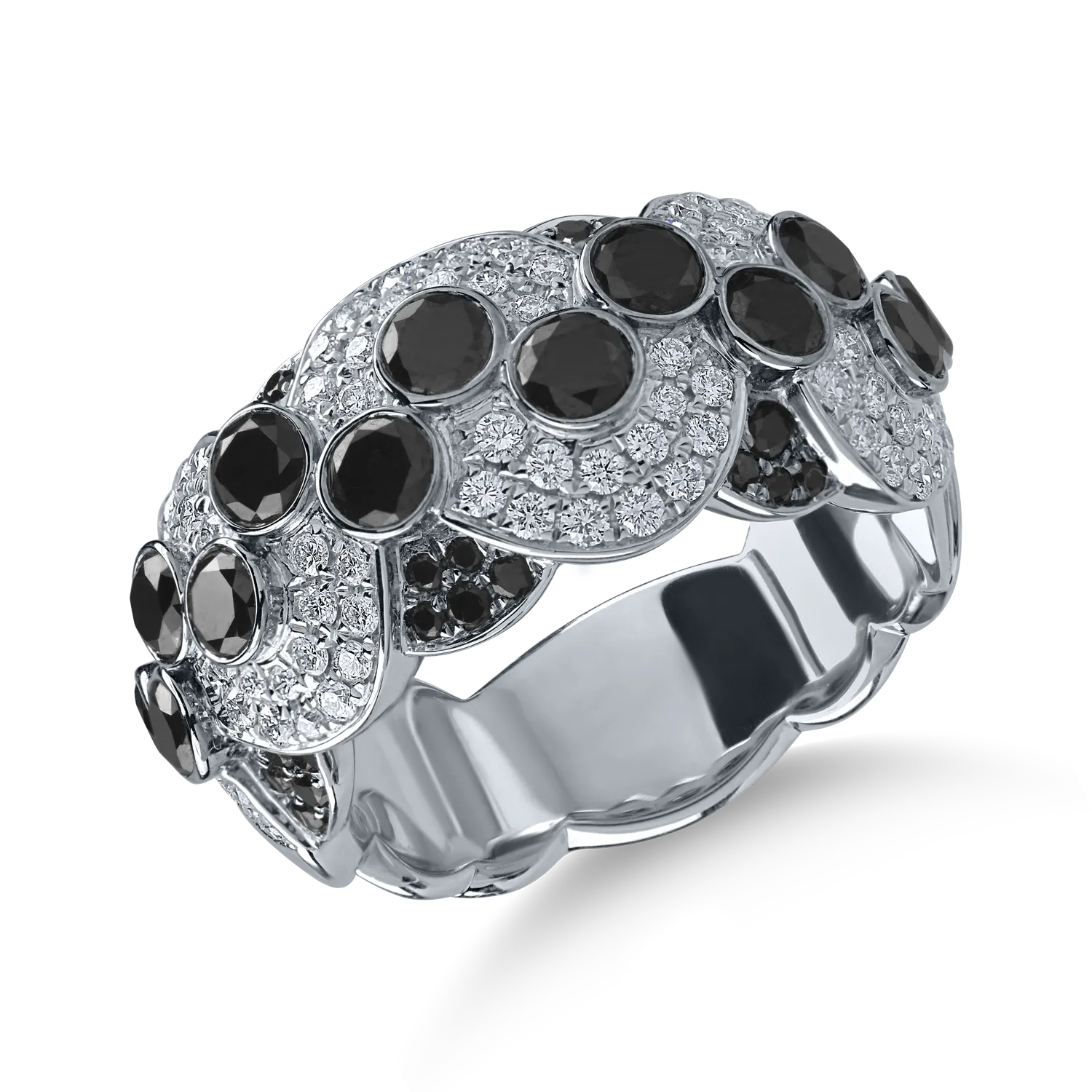 White gold ring with black and clear diamonds of 2.1ct-173508