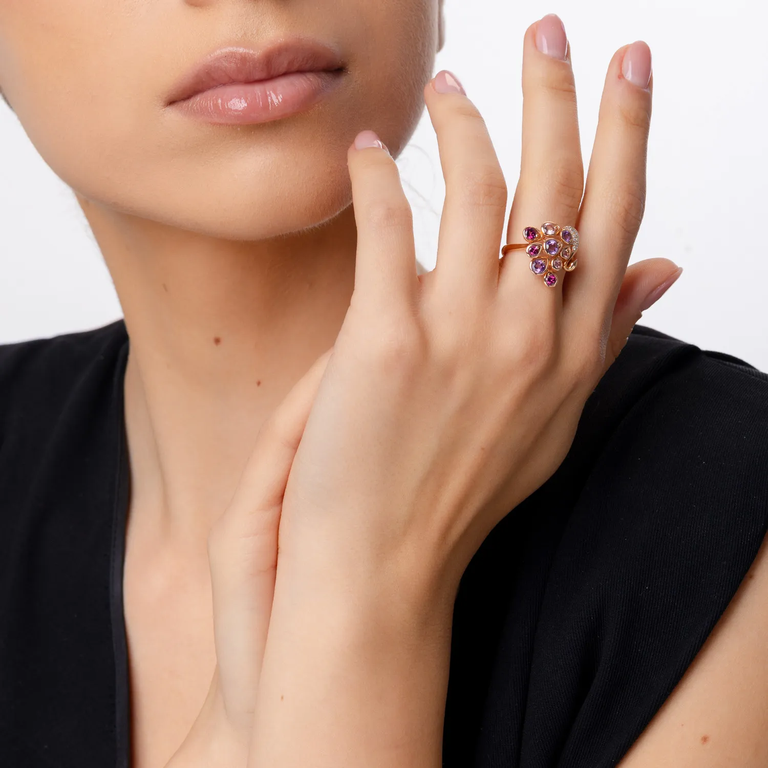 Rózsarany pávagyűrű 1.67ct féldrágakövekkel