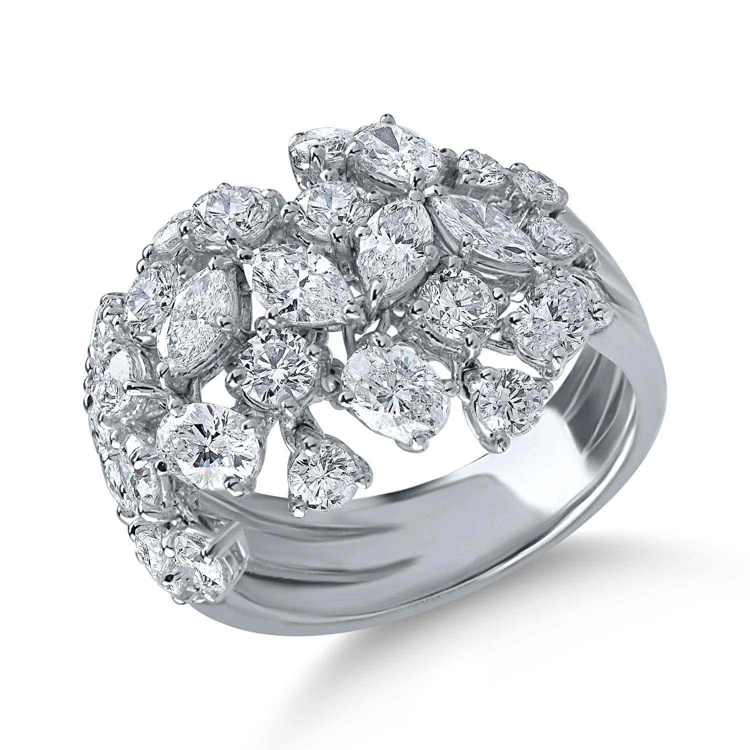 Fehérarany gyűrű 3.3ct gyémántokkal