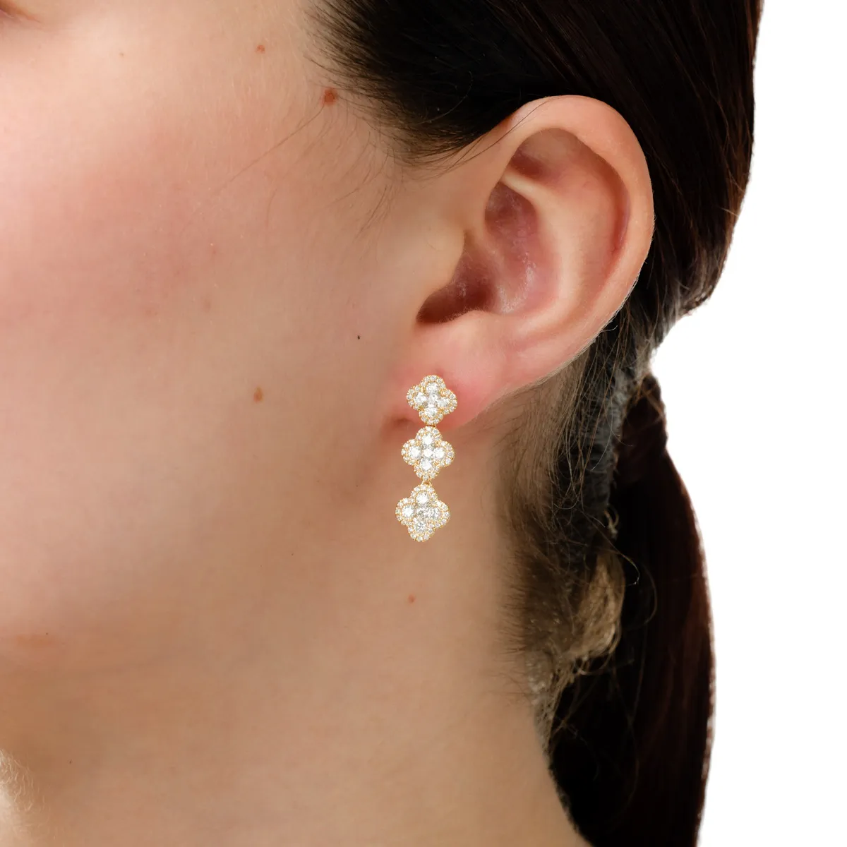 Yellow gold earrings with 1.8ct diamonds