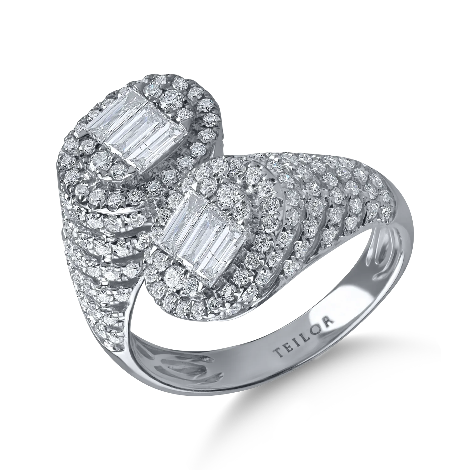 White gold ring with 1.4ct diamonds