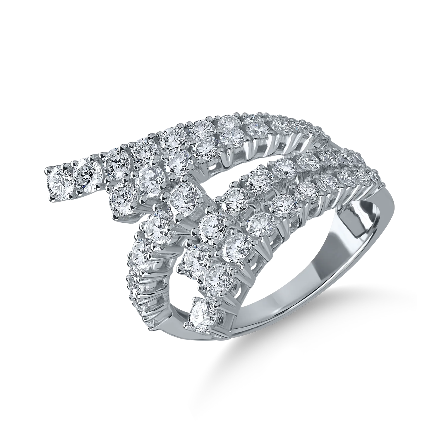 White gold ring with 2.1ct diamonds
