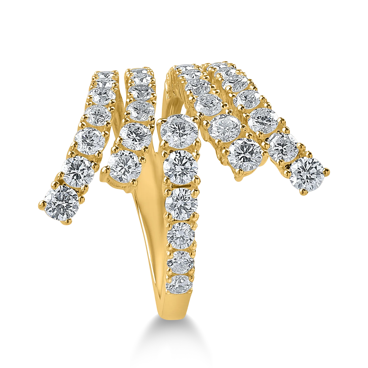 Yellow gold ring with 2ct diamonds