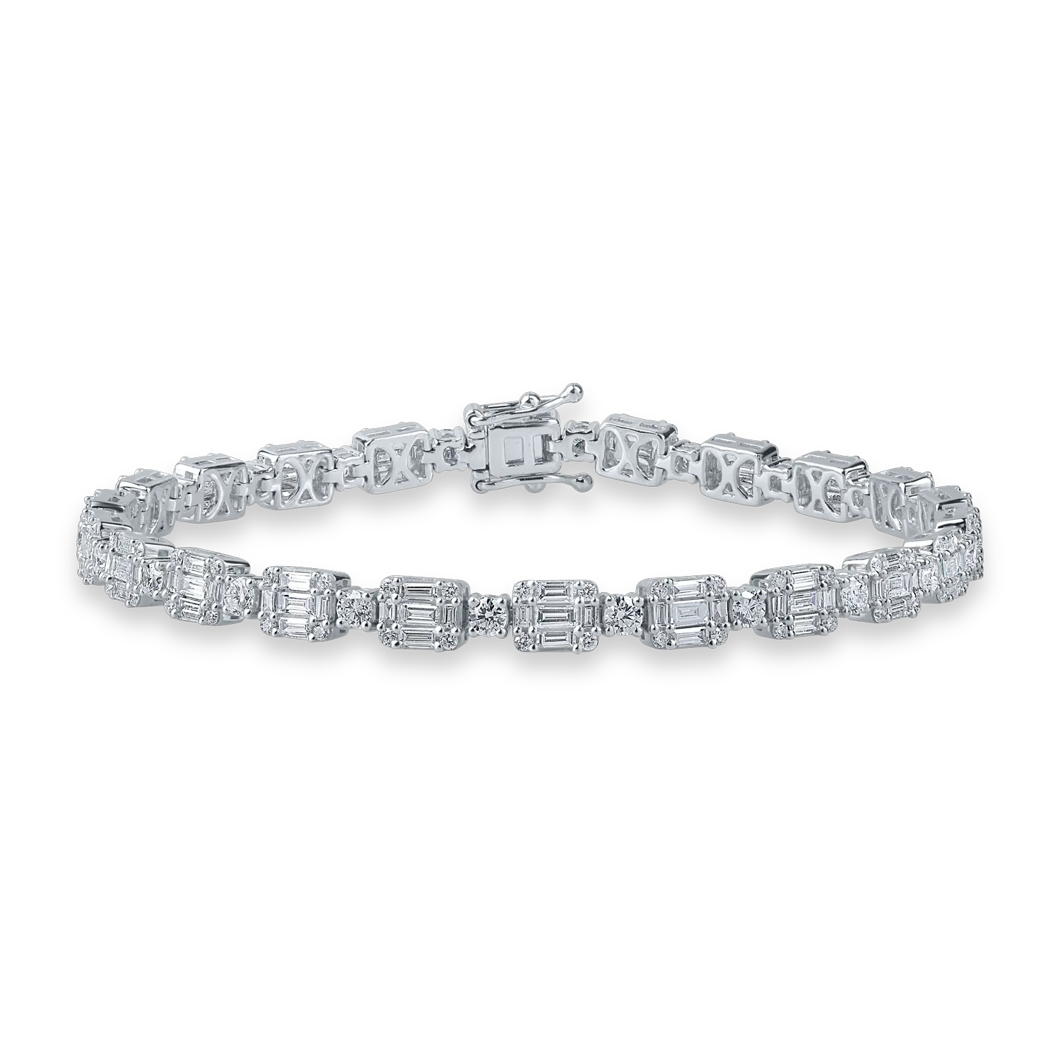 White gold tennis bracelet with 3.7ct diamonds