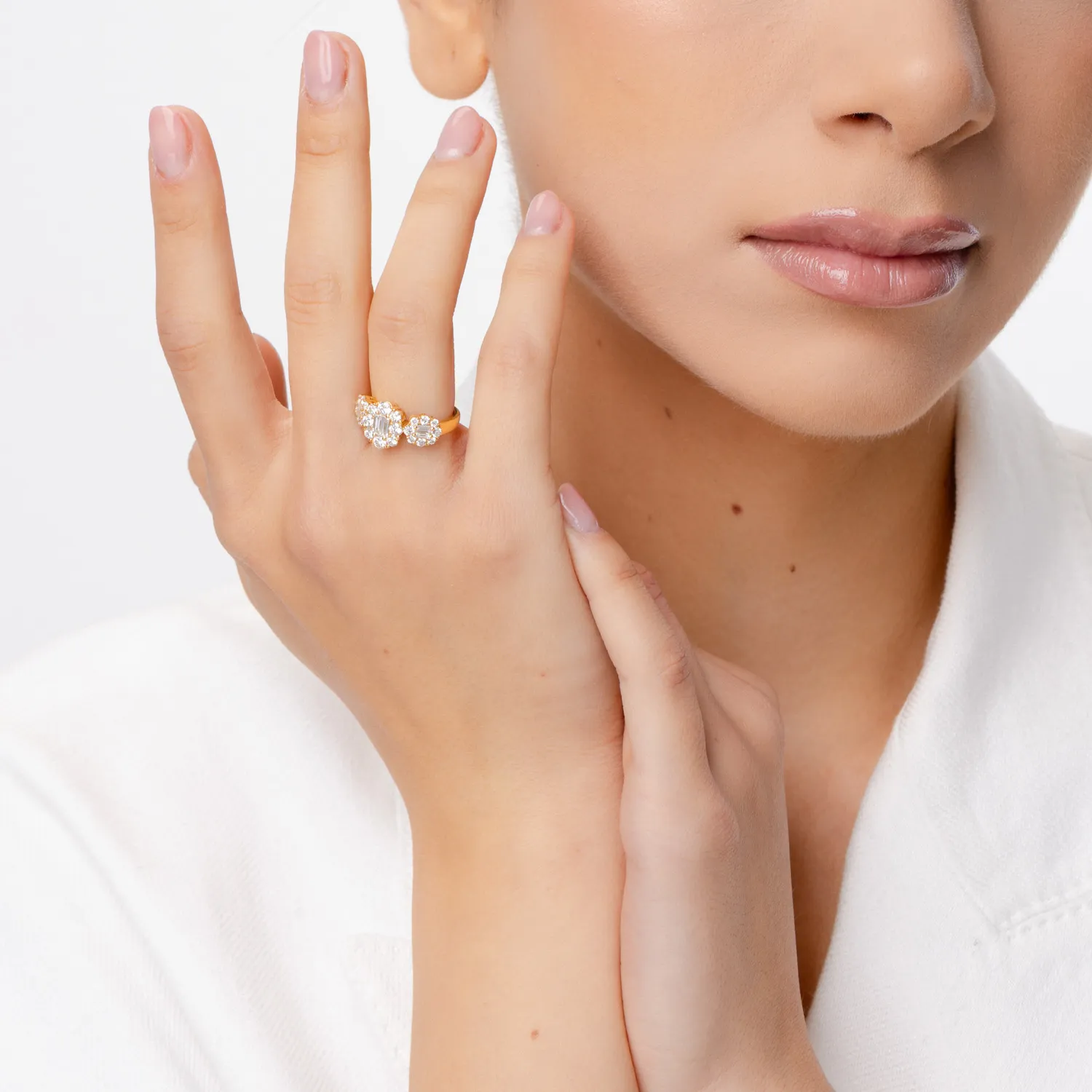 Sárga arany gyűrű 1.4ct gyémántokkal