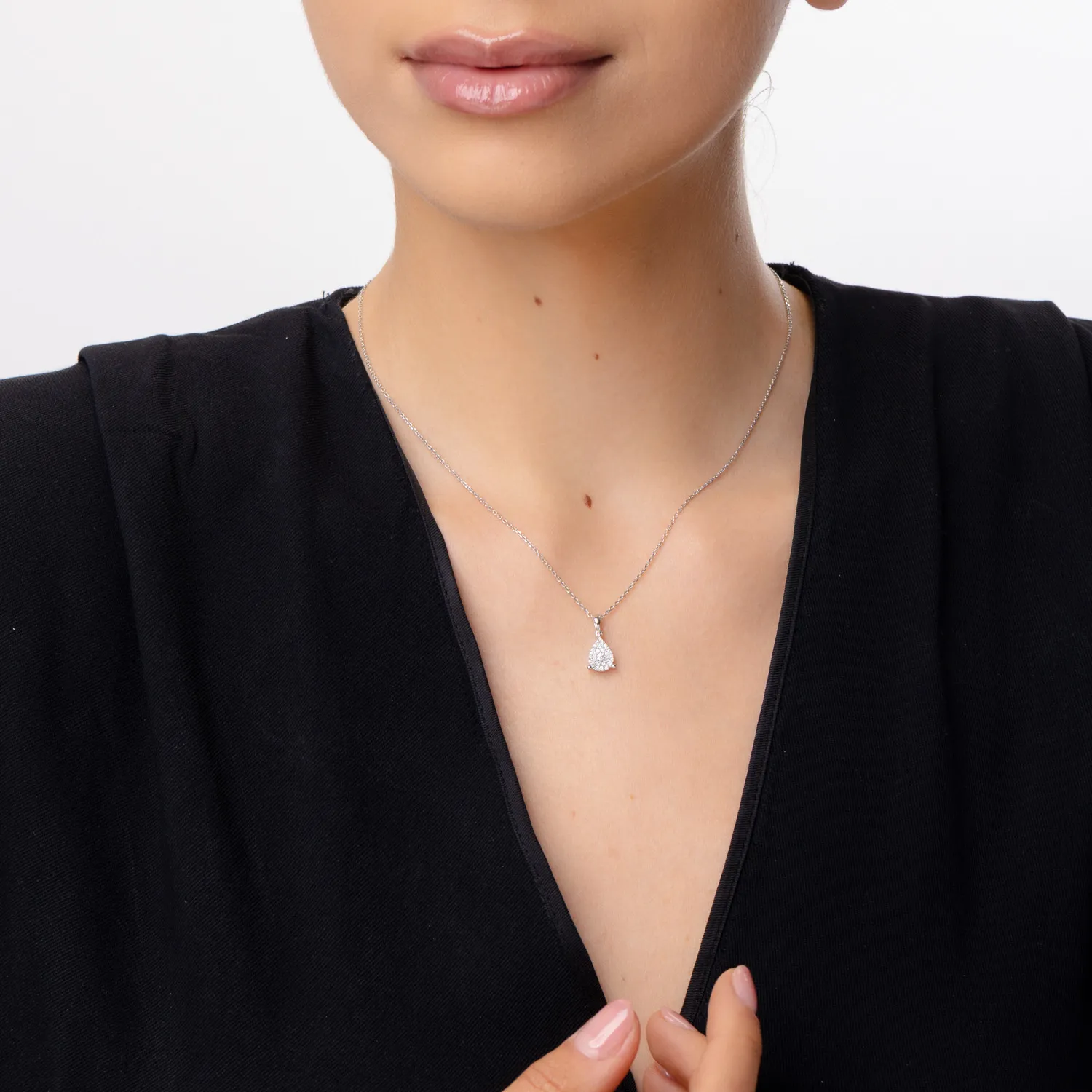 White gold teardrop pendant with 0.2ct diamonds