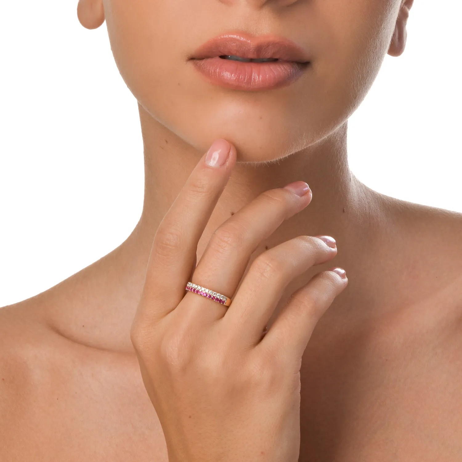 Pierścionek z mikrosetem z różowego złota, z rubinami o masie 0.3ct i diamentami o masie 0.2ct