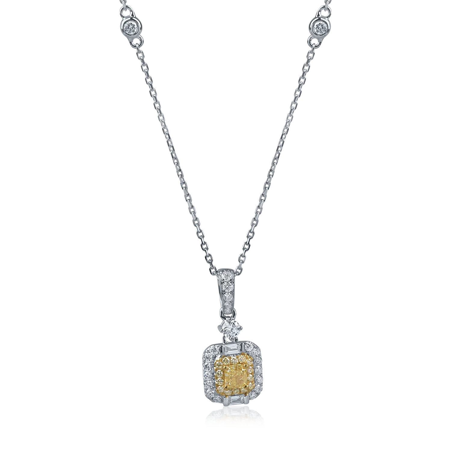 Naszyjnik z geometrycznym wisiorkiem z białego i żółtego złota z żółtymi i przezroczystymi diamentami o masie 0.6ct