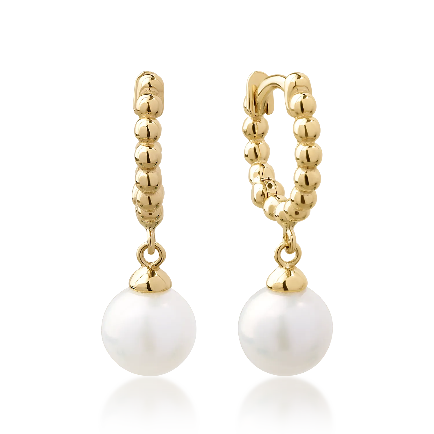 Yellow gold earrings with synthetic pearls