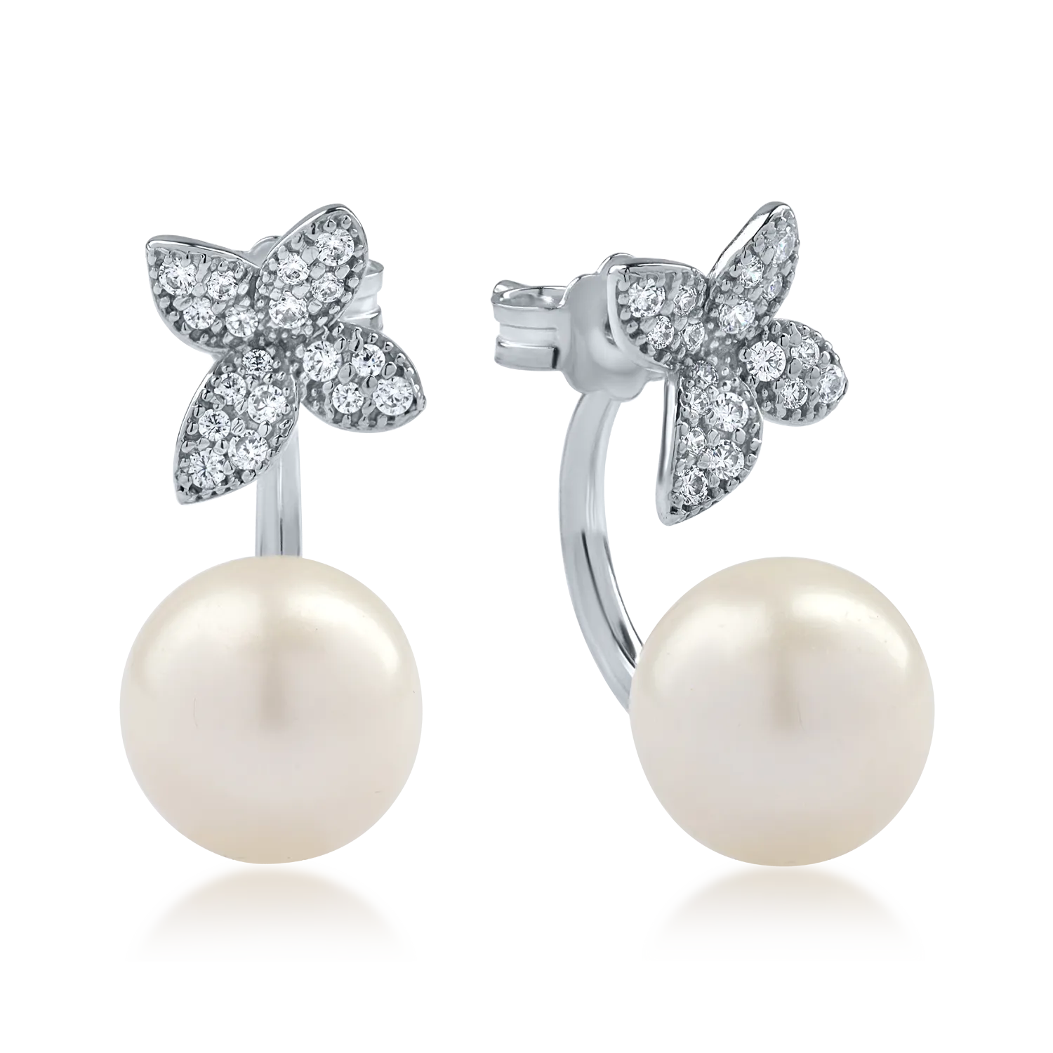 White gold earrings with a pearl