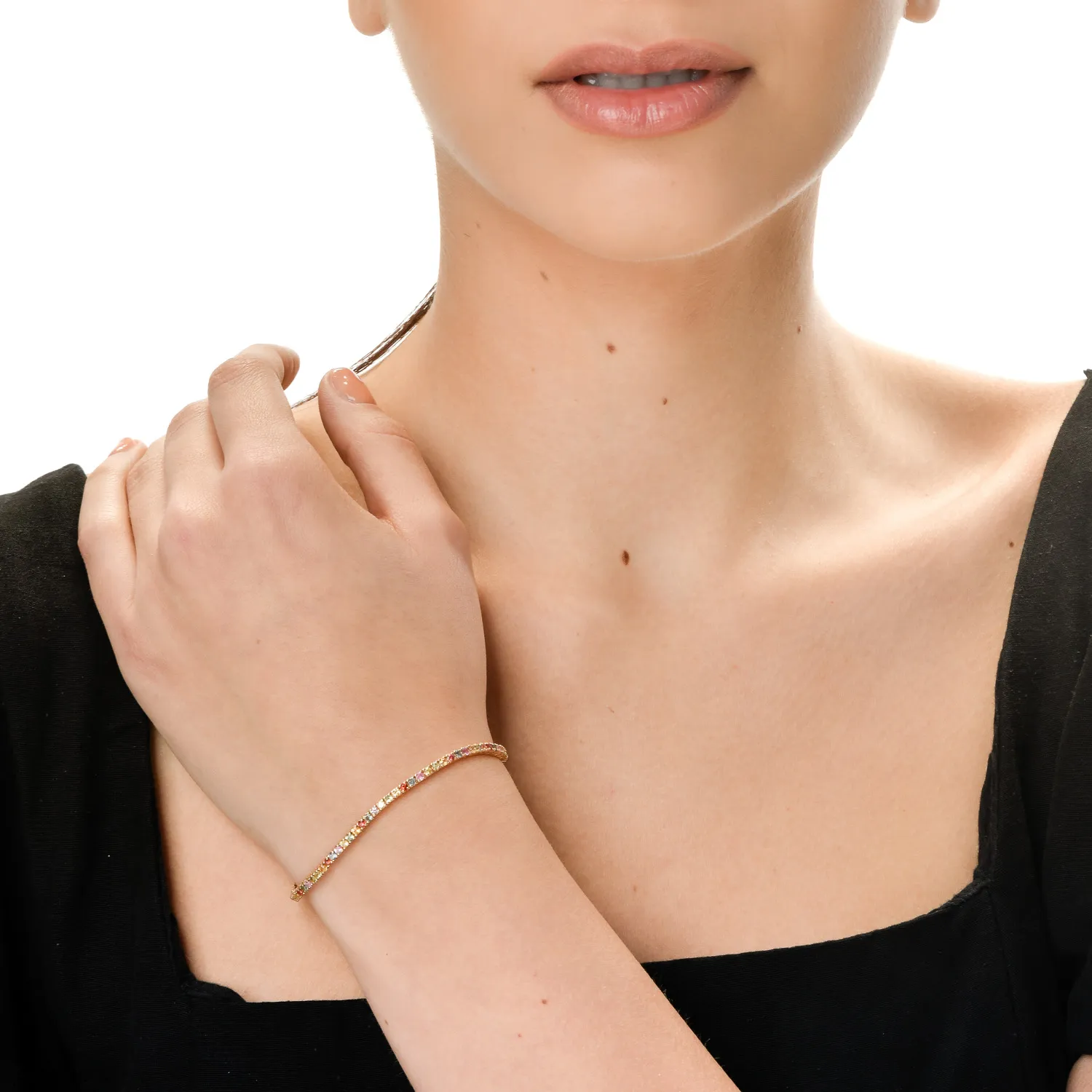 Yellow gold tennis bracelet with 2.9ct multicolored sapphires