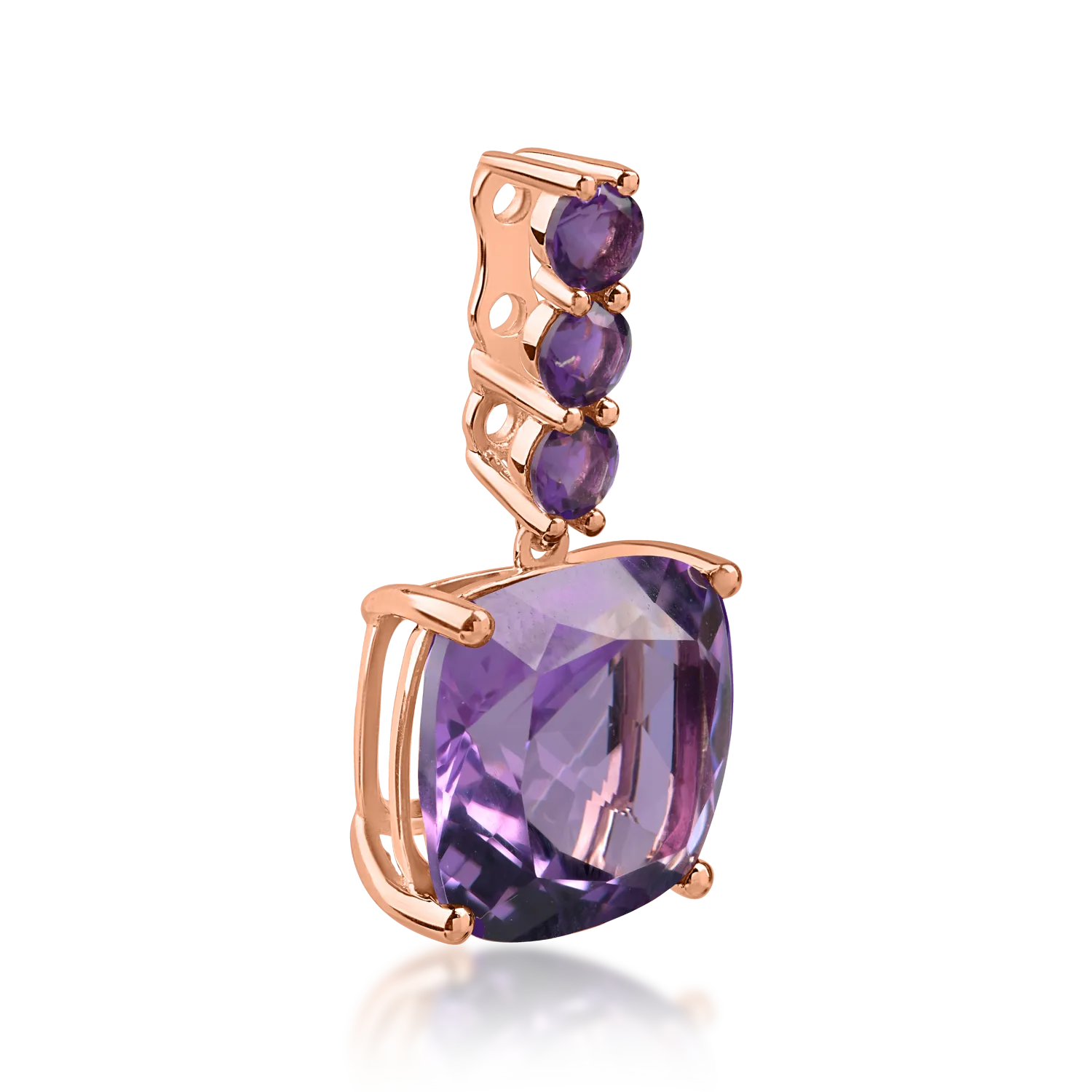 Rose gold pendant with 5.2ct amethysts