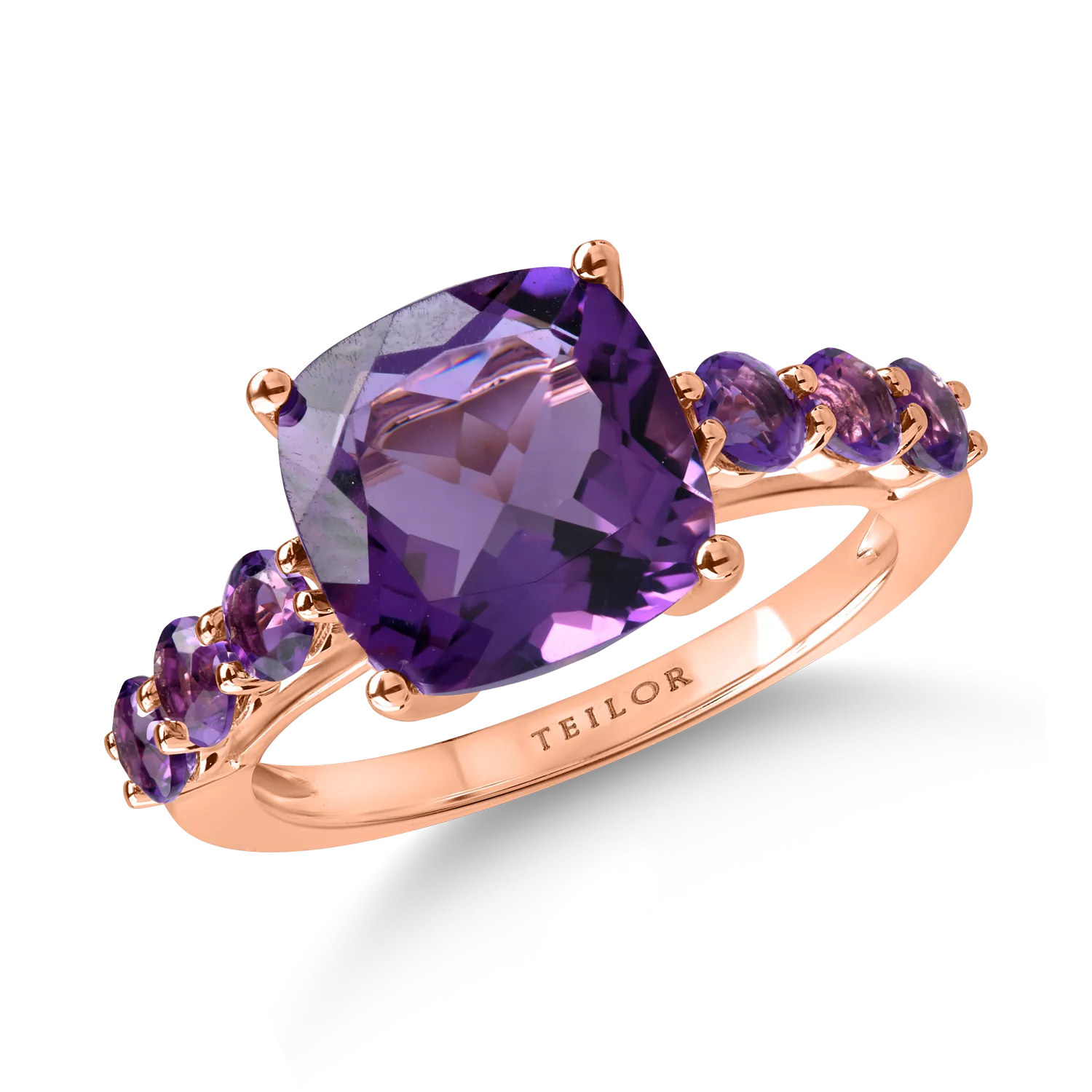 Rose gold ring with 3.4ct amethysts