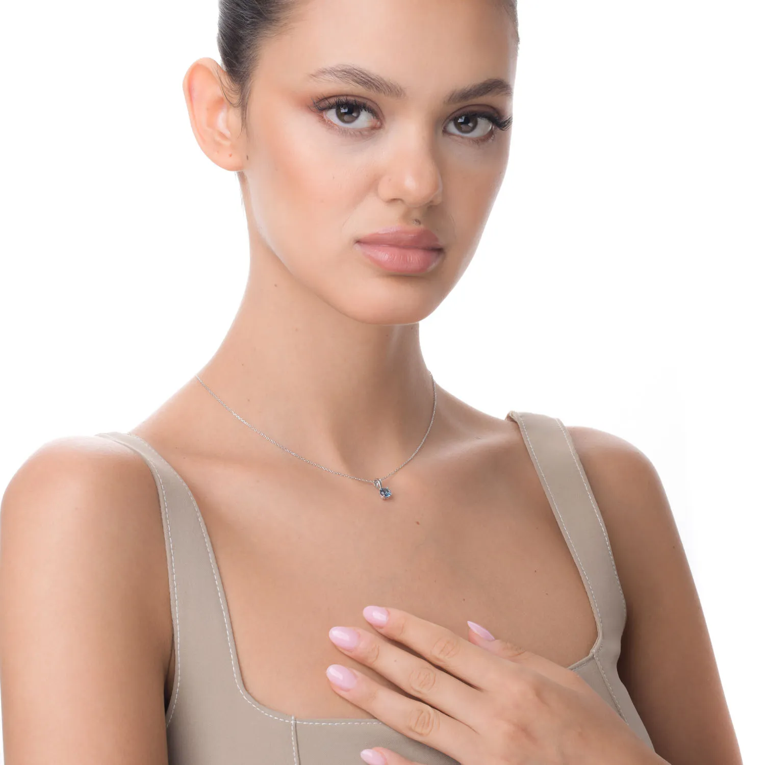 Pandantiv din aur alb cu topaz london blue de 1.01ct