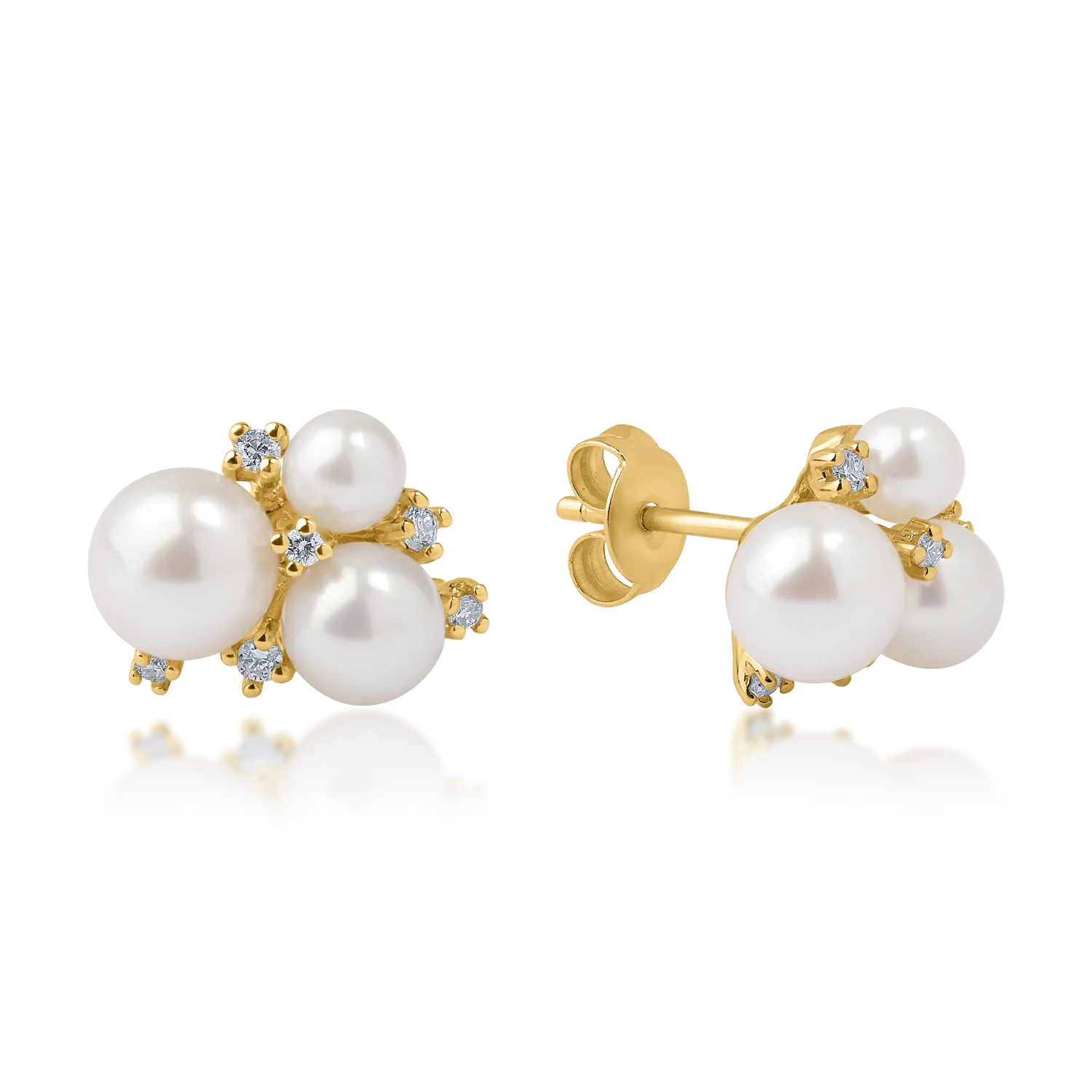 Yellow gold earrings with 6.4ct fresh water pearls and 0.1ct diamonds