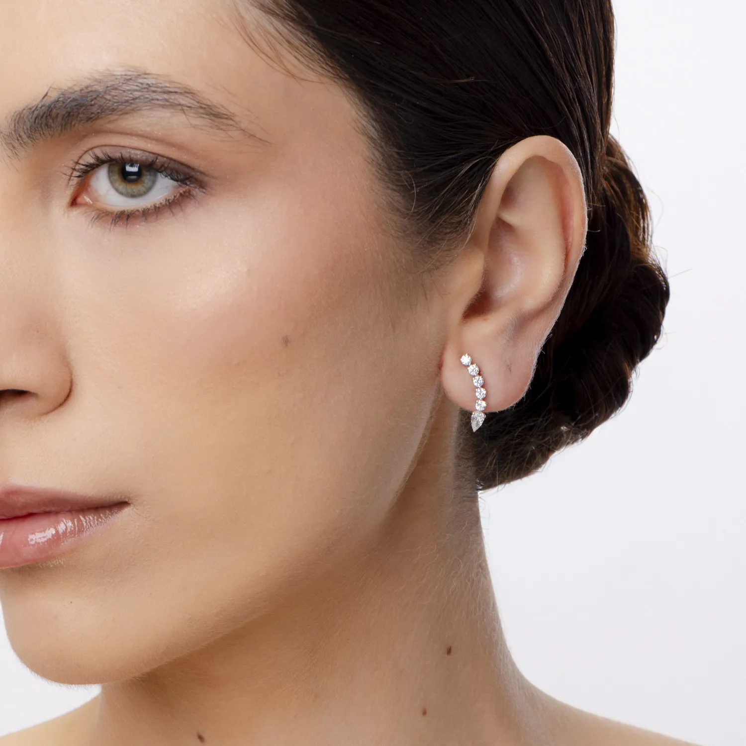 Fehér arany fülbevaló 0.98ct gyémántokkal