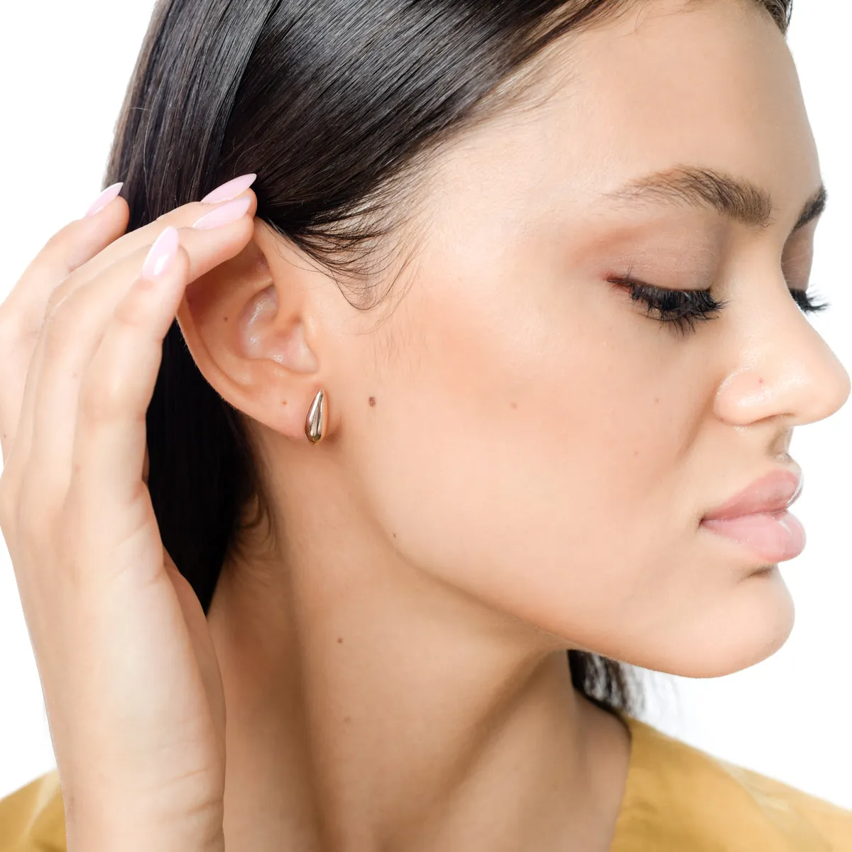 Rose gold minimalist earrings