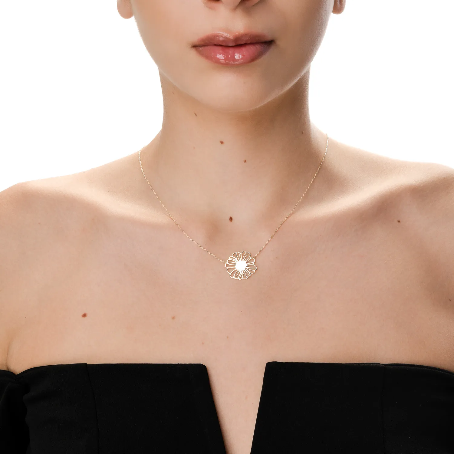 Lant cu pandantiv floare din aur galben