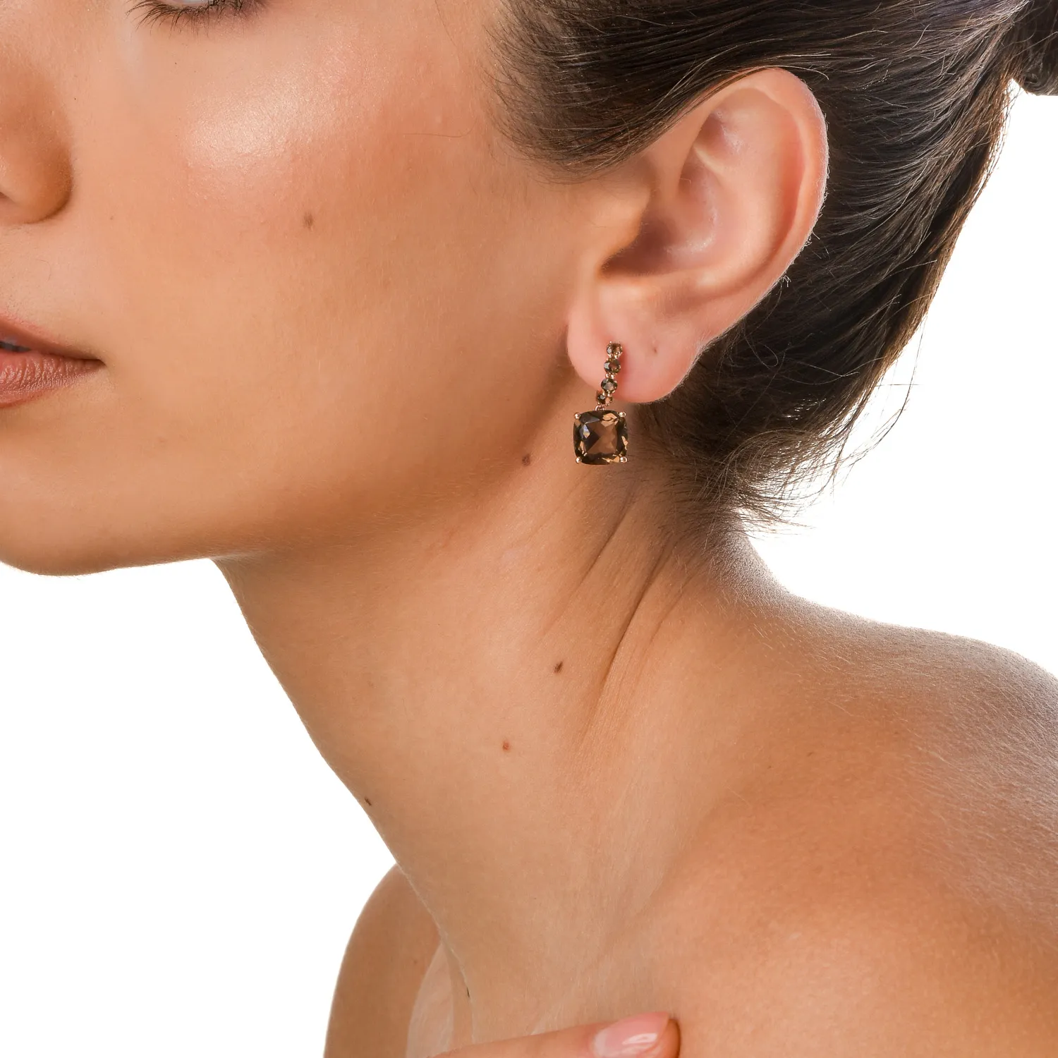 Kolczyki z różowego złota z kwarcem dymnym o masie 8.75ct