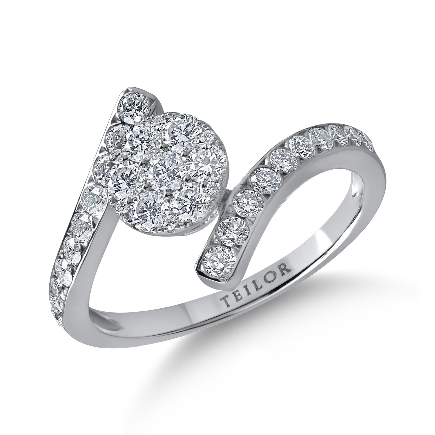 White gold ring with 0.7ct diamonds