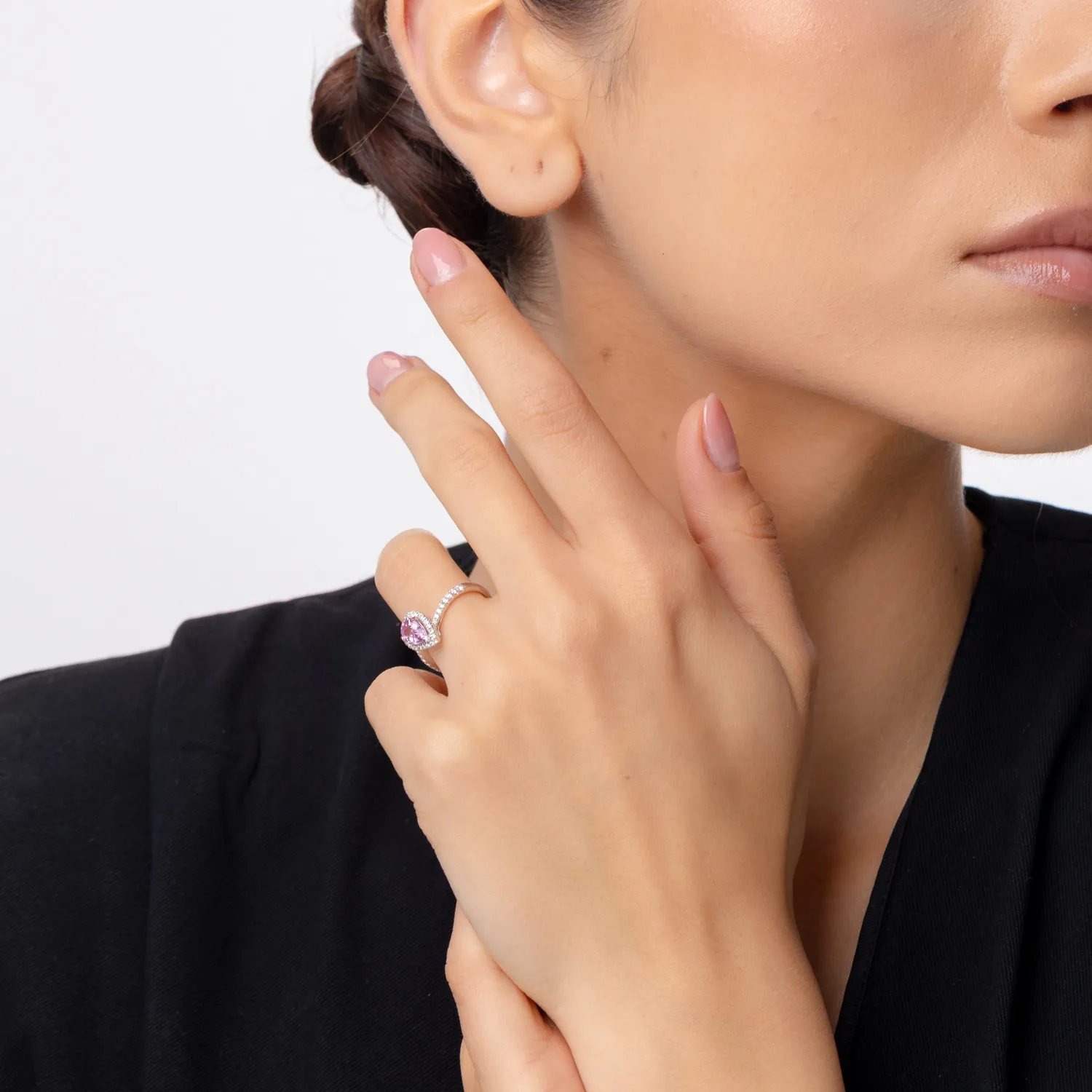 Fehérarany gyűrű 0.8ct rózsaszín zafírral és 0.2ct gyémántokkal