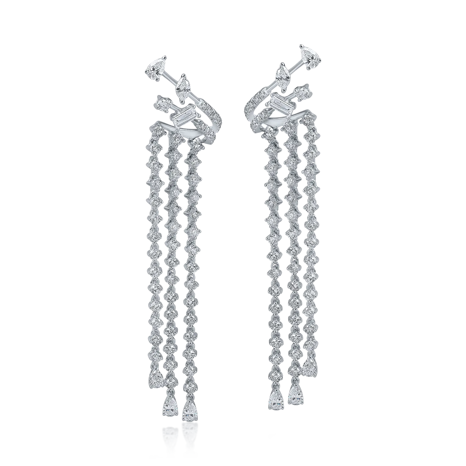 White gold long earrings with 3.8ct diamonds