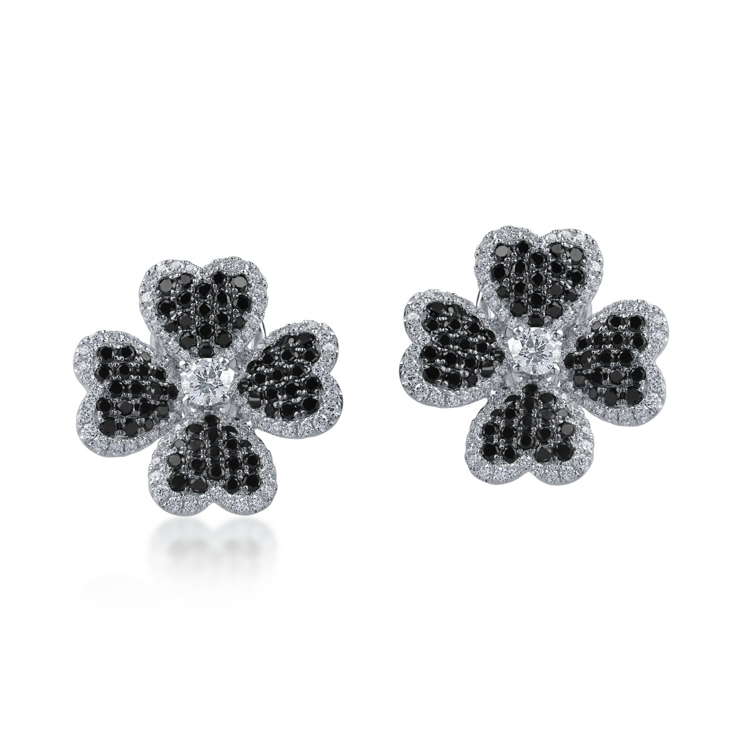 Cercei trifoi din aur alb cu diamante negre si incolore de 2.1ct-182458
