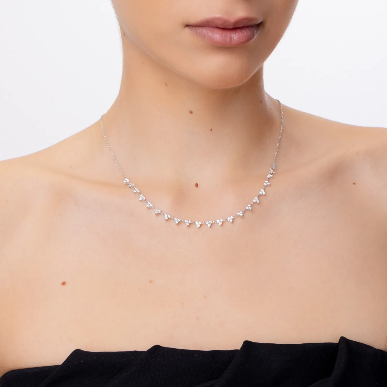 Naszyjnik z białego złota z 1.8ct diamentami
